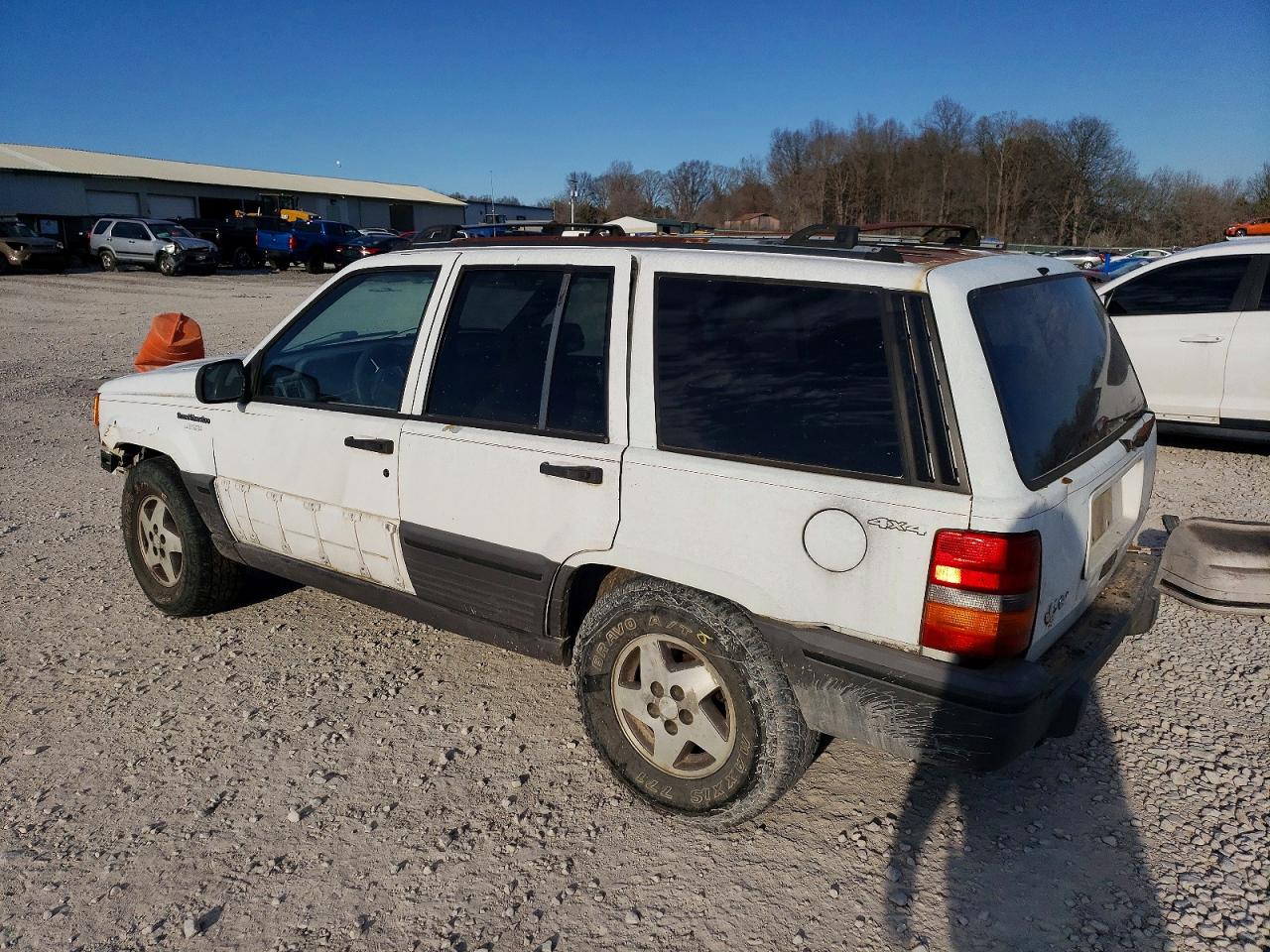 1995 Jeep Grand Cherokee Laredo White vin: 1J4GZ58S0SC593376