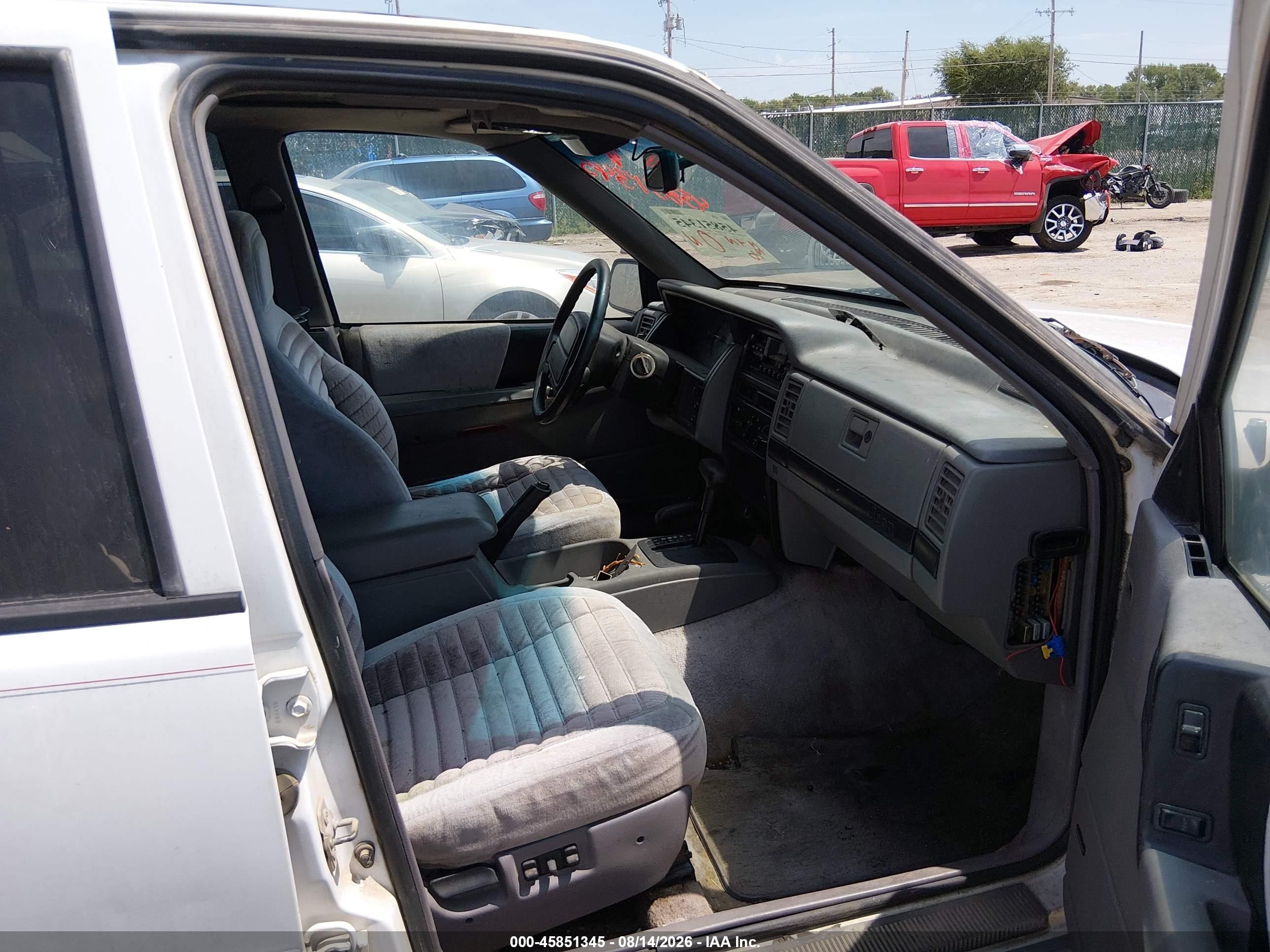 1995 Jeep Grand Cherokee Laredo Белый vin: 1J4GZ58S0SC617000