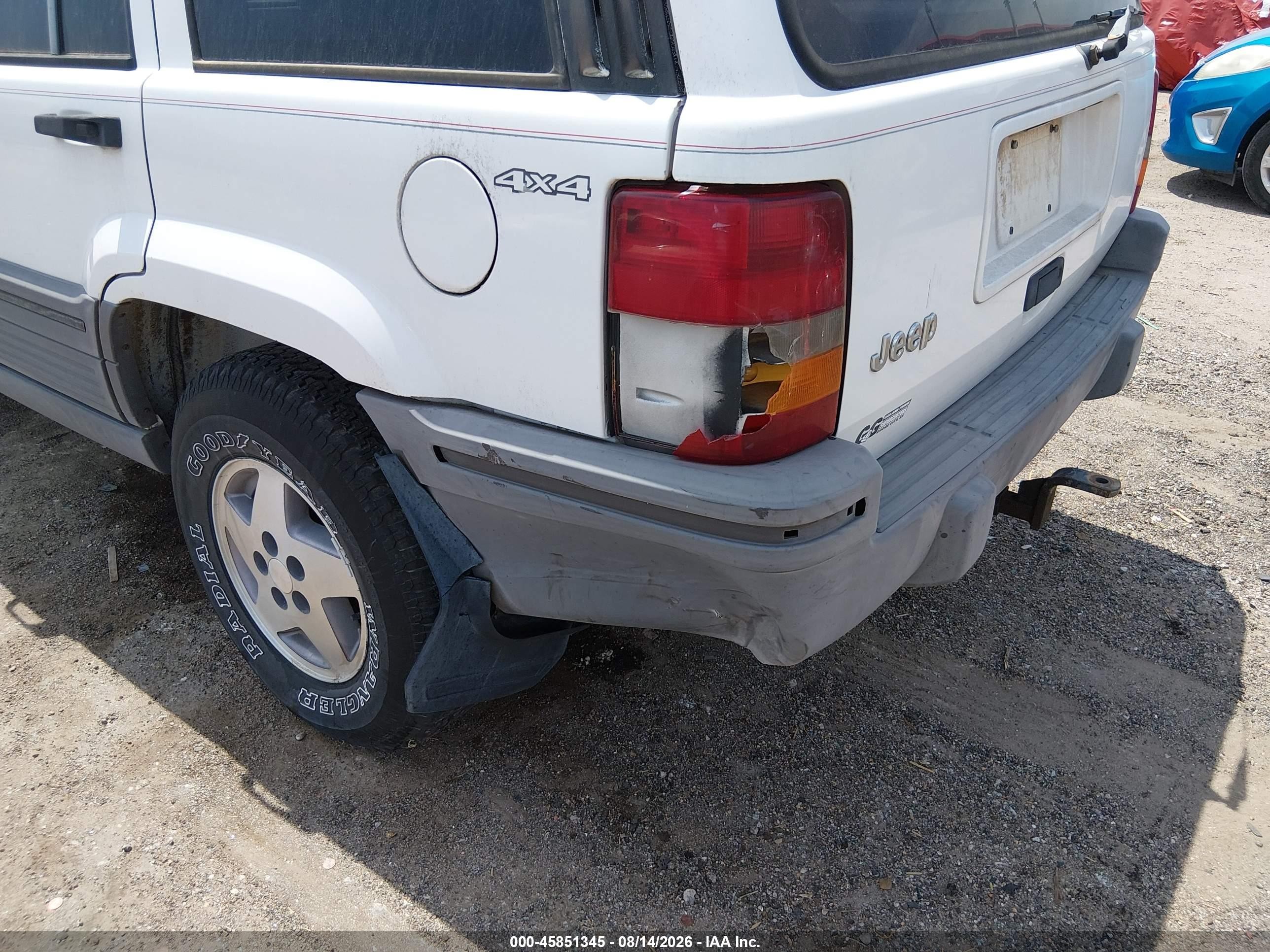 1995 Jeep Grand Cherokee Laredo Белый vin: 1J4GZ58S0SC617000