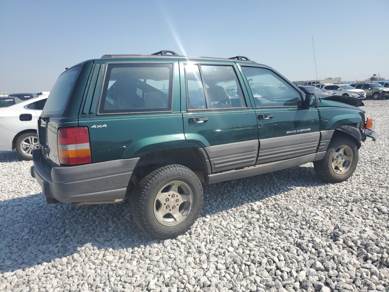 1997 Jeep Grand Cherokee Laredo Green vin: 1J4GZ58S0VC569017