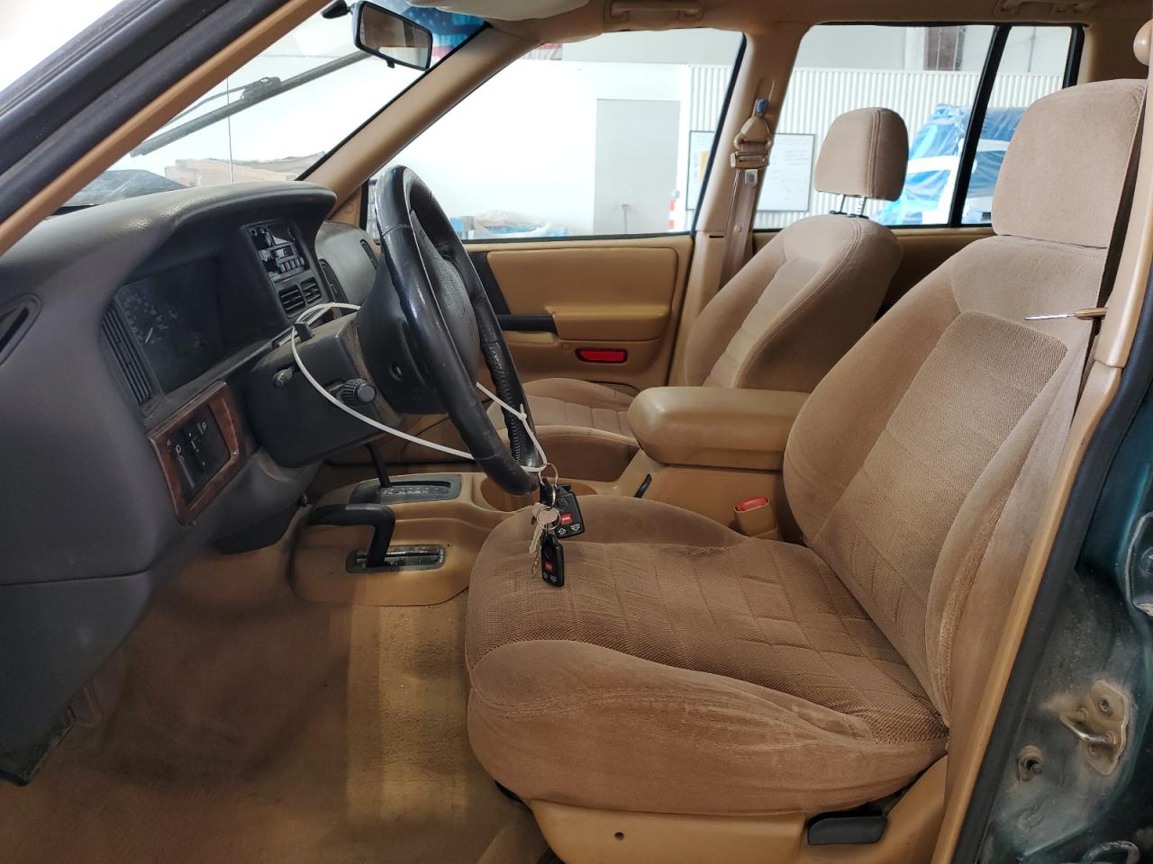 1997 Jeep Grand Cherokee Laredo Green vin: 1J4GZ58S0VC569017