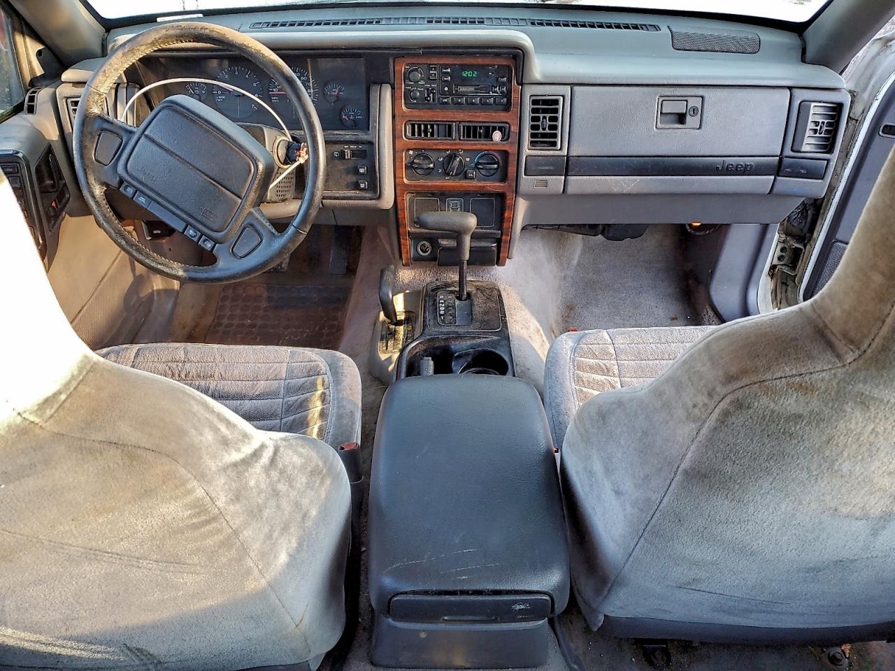 1994 Jeep Grand Cherokee Laredo Белый vin: 1J4GZ58S1RC153676