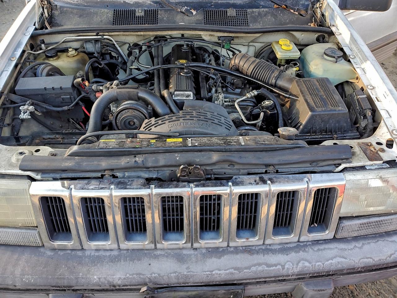 1994 Jeep Grand Cherokee Laredo Белый vin: 1J4GZ58S1RC153676