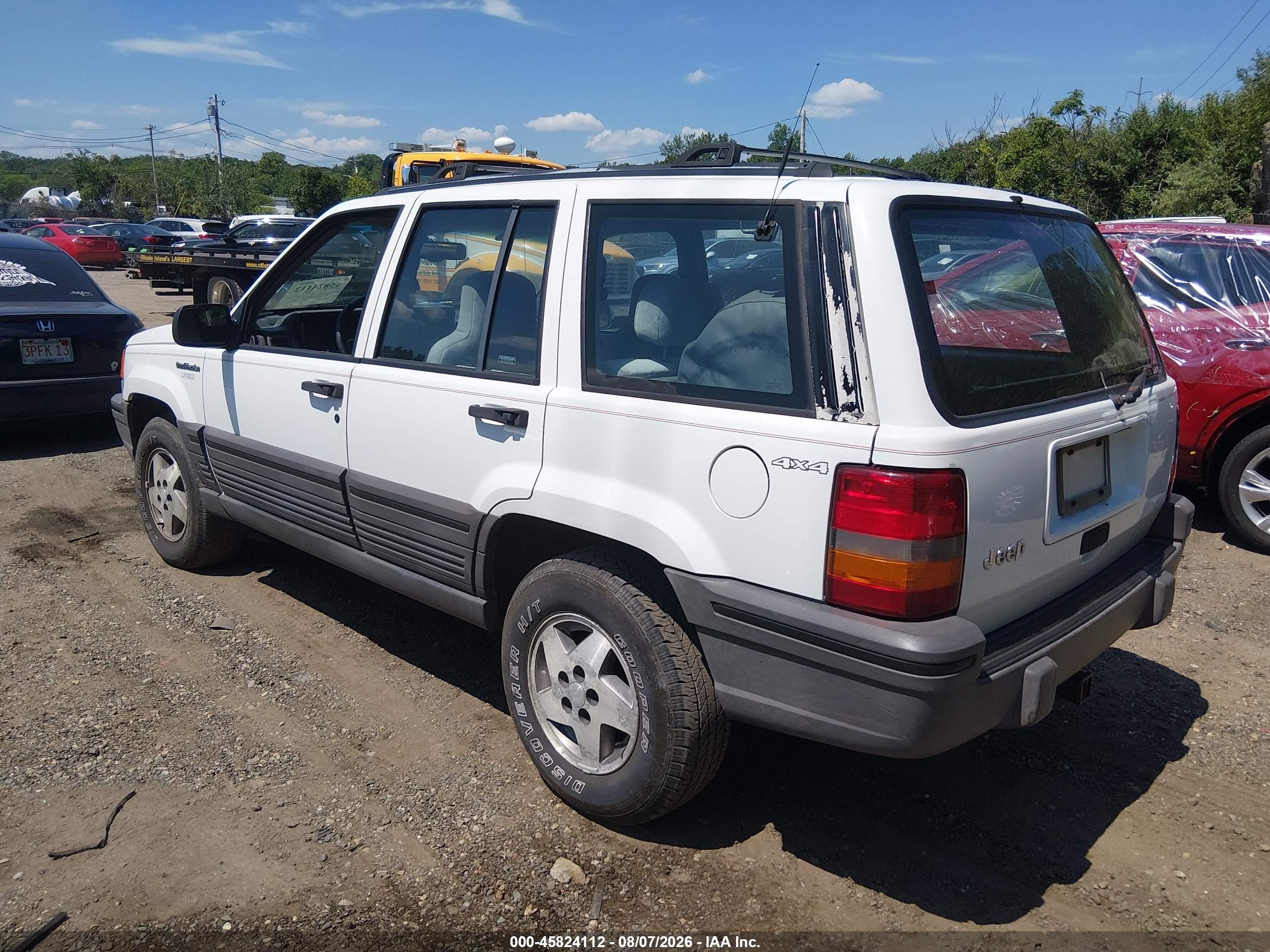 1994 Jeep Grand Cherokee Laredo White vin: 1J4GZ58S1RC303964