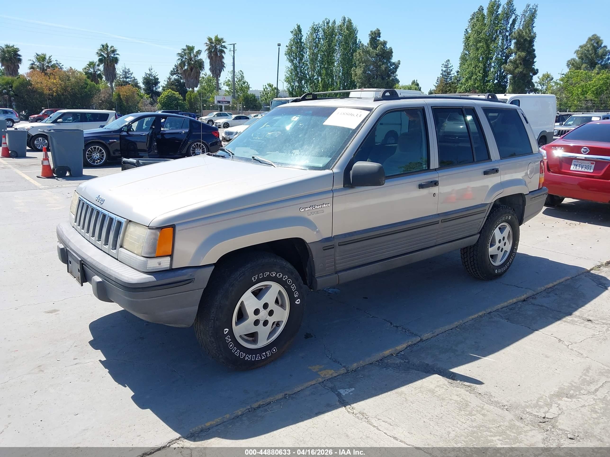 1995 Jeep Grand Cherokee Laredo Silver vin: 1J4GZ58S1SC699240