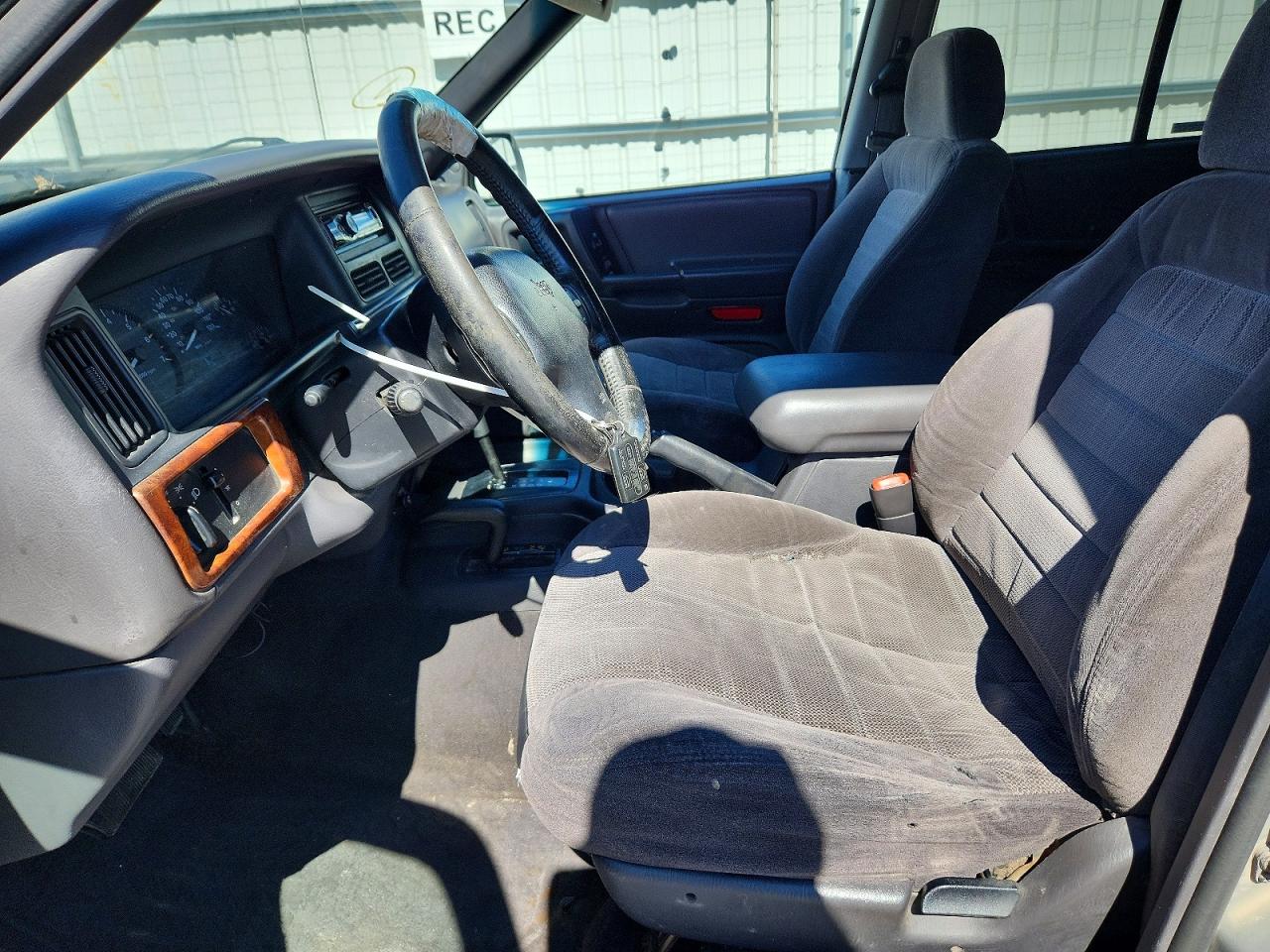 1998 Jeep Grand Cherokee Lared Желто-коричневый vin: 1J4GZ58S1WC367515