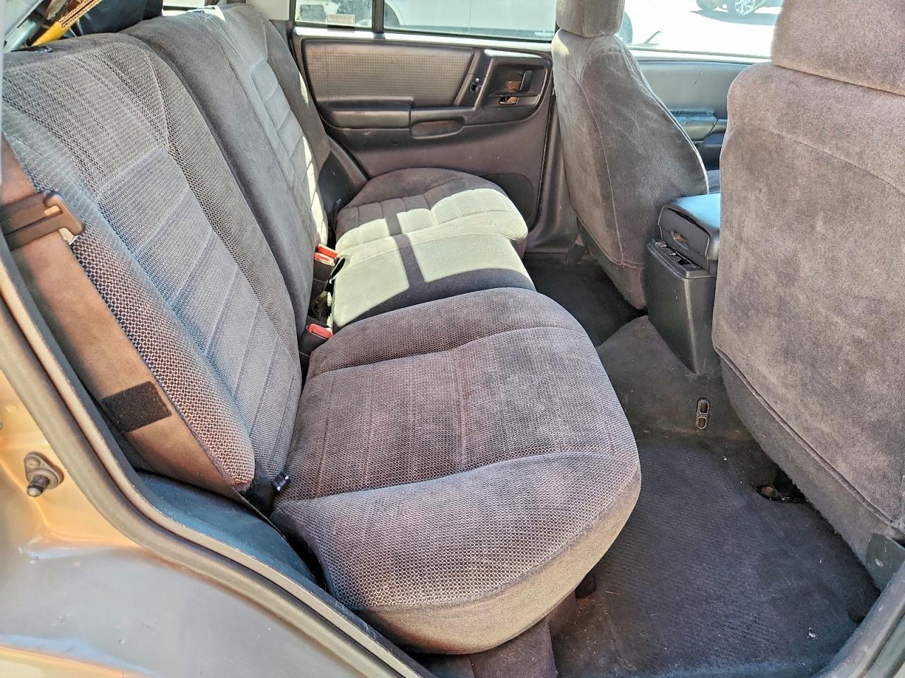 1998 Jeep Grand Cherokee Lared Желто-коричневый vin: 1J4GZ58S1WC367515