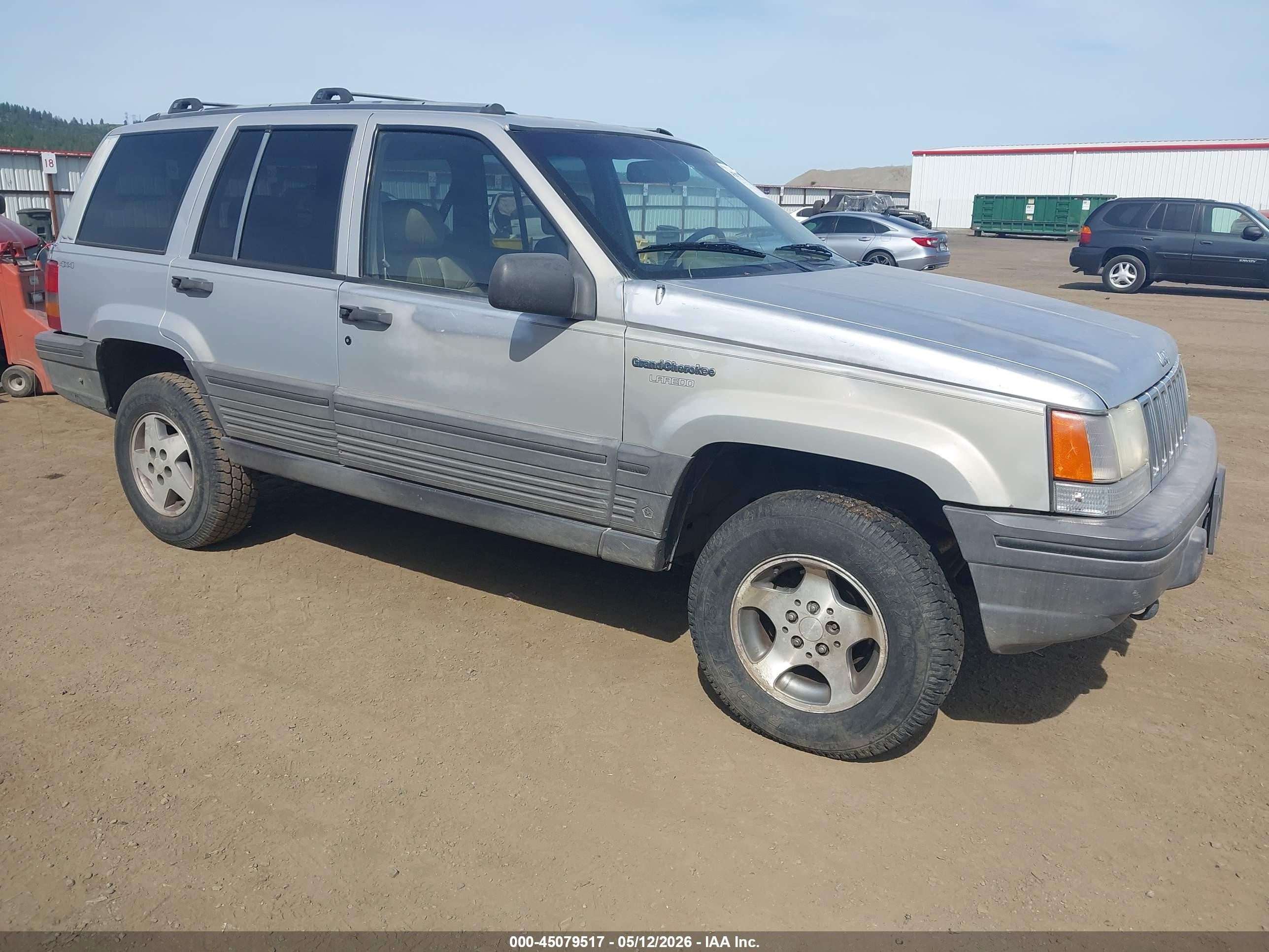 1995 Jeep Grand Cherokee Laredo Silver vin: 1J4GZ58S2SC602837