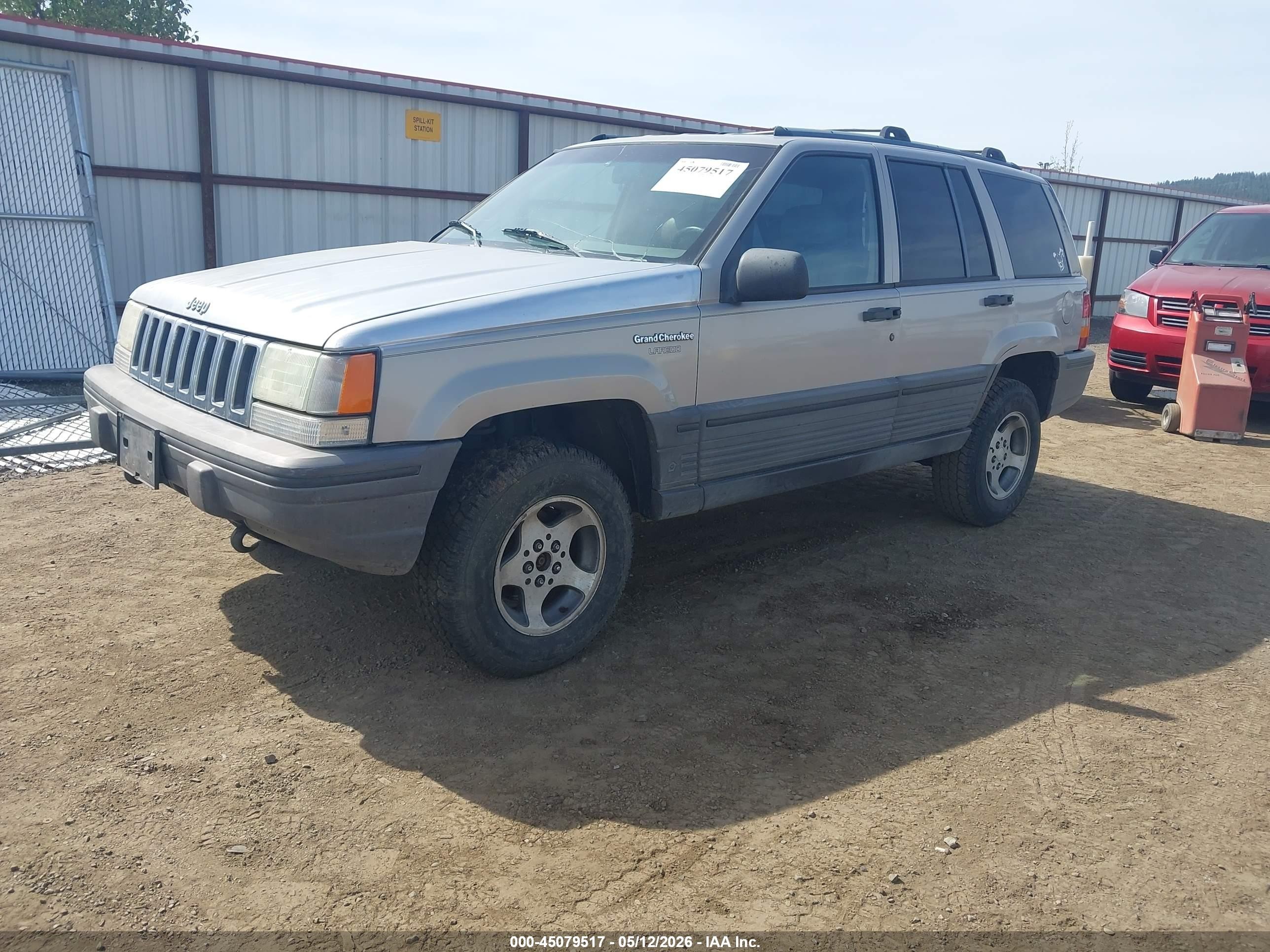 1995 Jeep Grand Cherokee Laredo Silver vin: 1J4GZ58S2SC602837