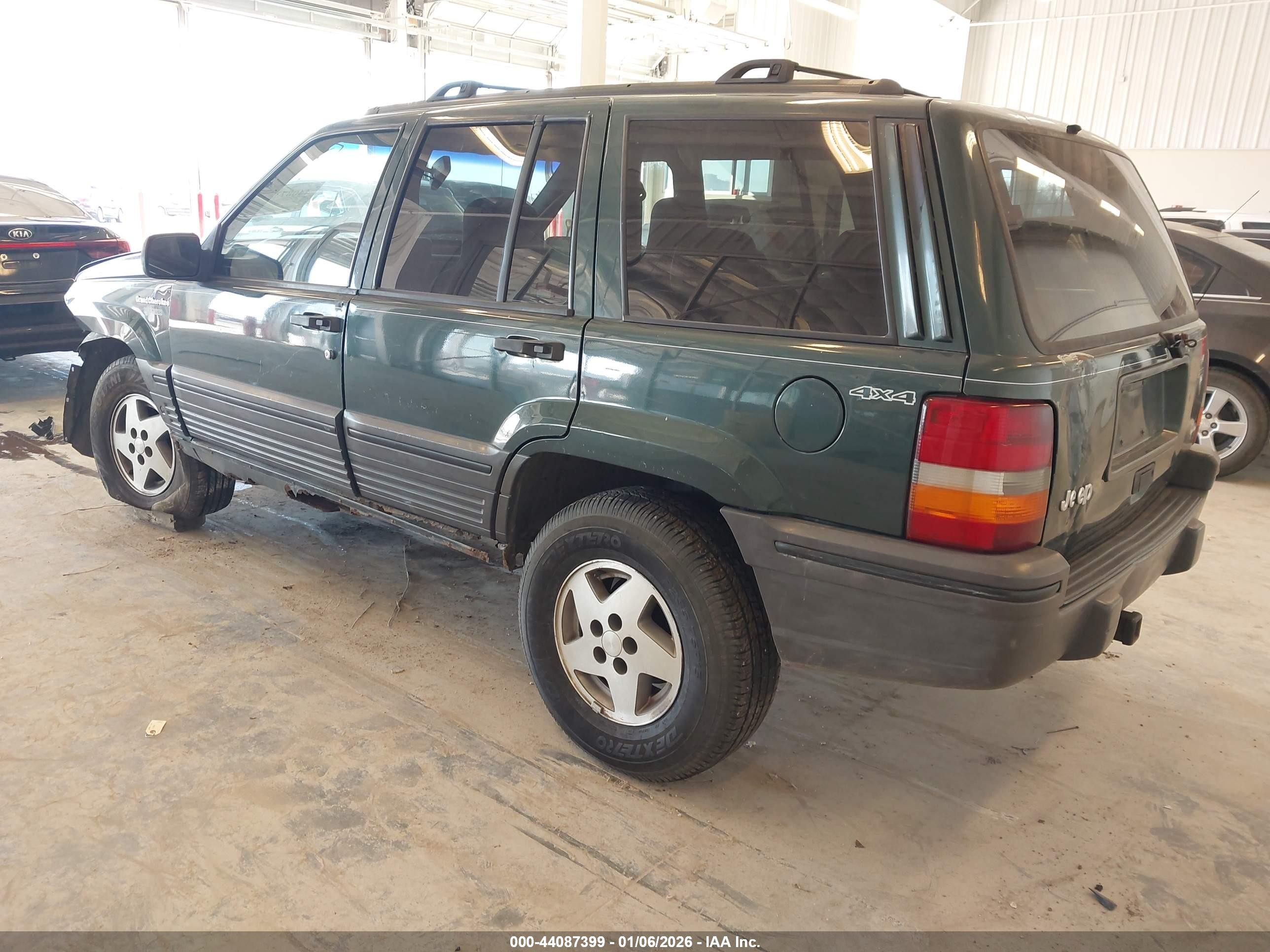 1995 Jeep Grand Cherokee Laredo Green vin: 1J4GZ58S2SC717793