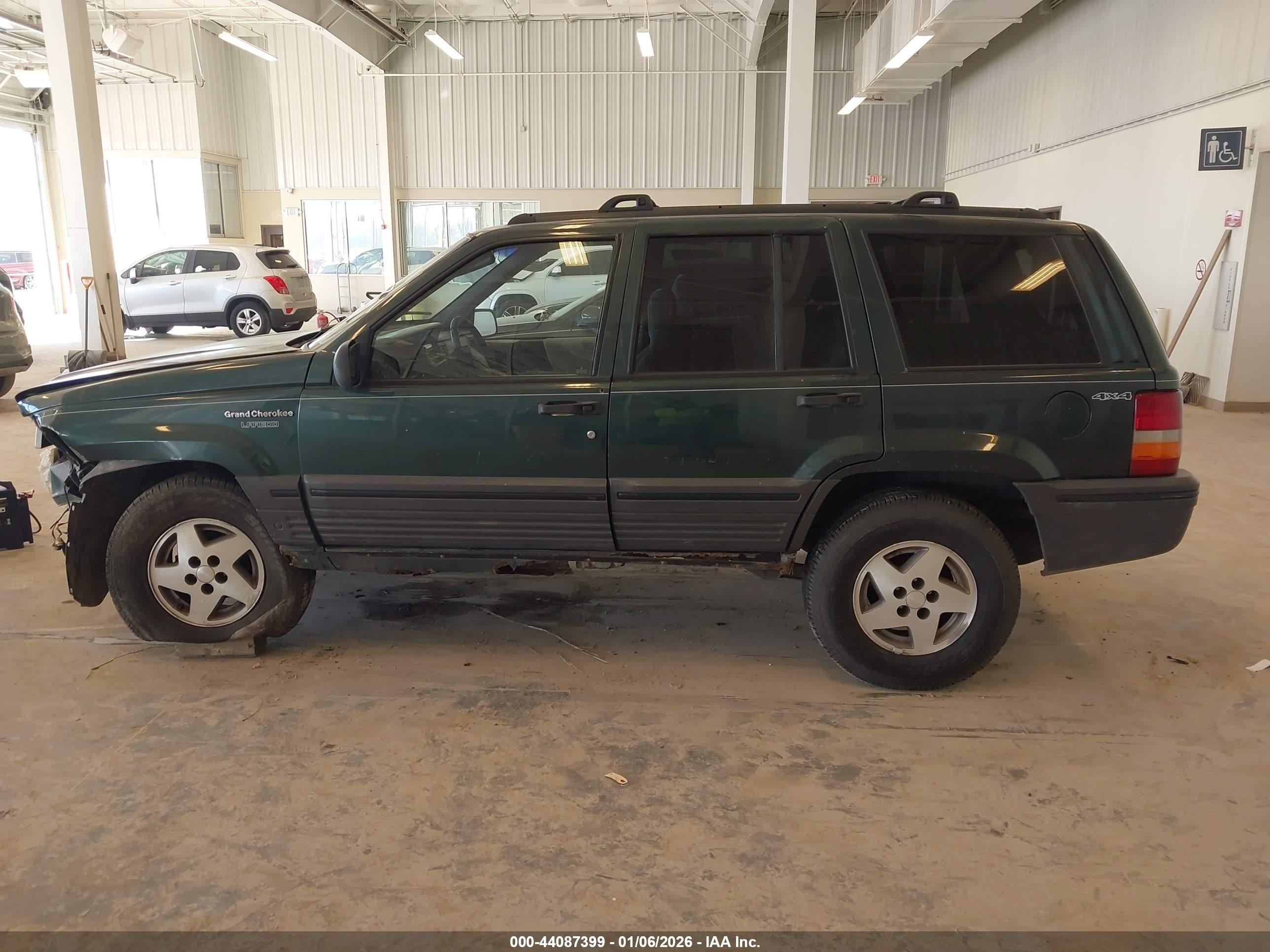 1995 Jeep Grand Cherokee Laredo Green vin: 1J4GZ58S2SC717793