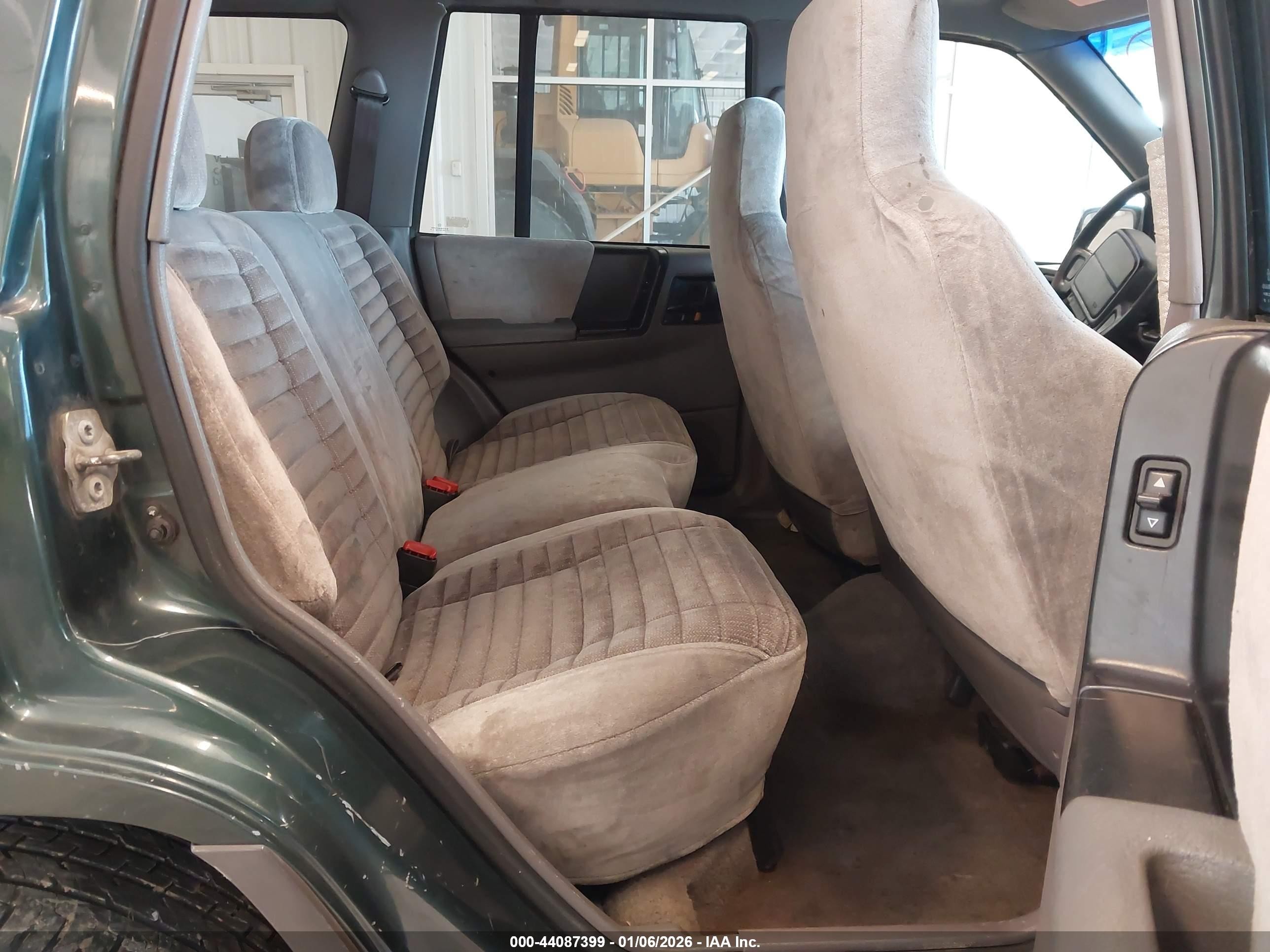 1995 Jeep Grand Cherokee Laredo Green vin: 1J4GZ58S2SC717793