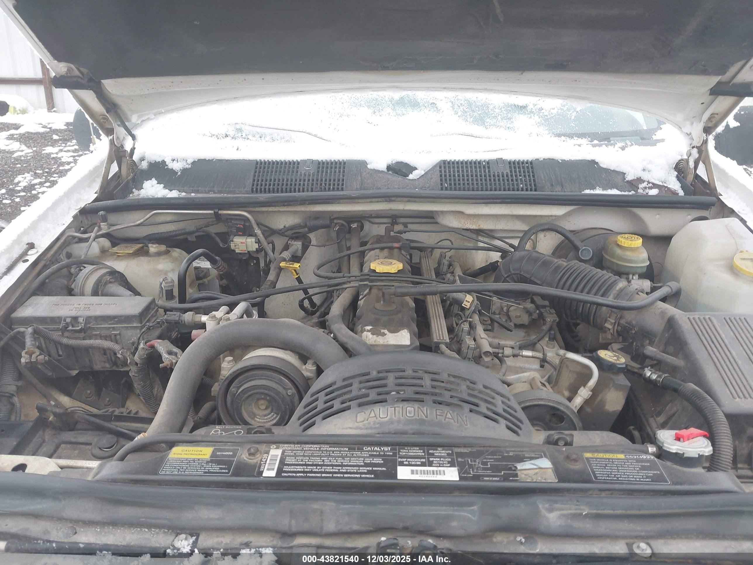 1996 Jeep Grand Cherokee Laredo White vin: 1J4GZ58S2TC387400