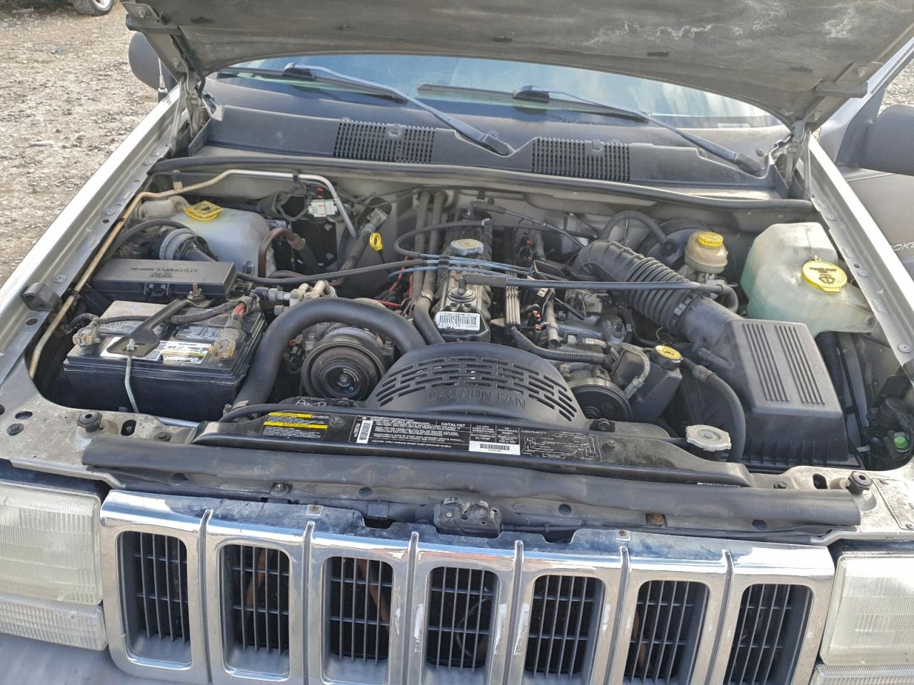 1998 Jeep Grand Cherokee Laredo Gray vin: 1J4GZ58S2WC167792