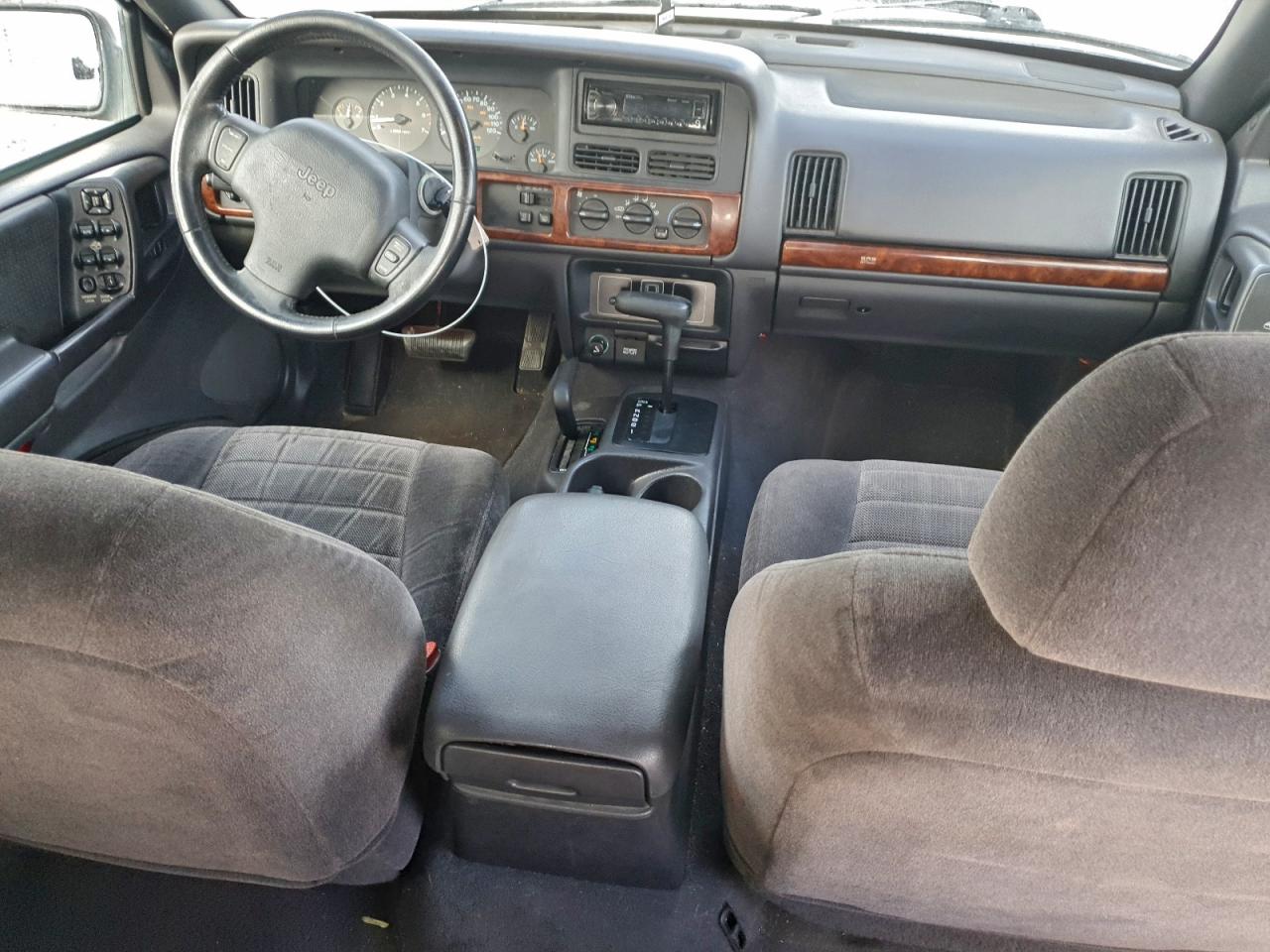 1998 Jeep Grand Cherokee Laredo Gray vin: 1J4GZ58S2WC167792