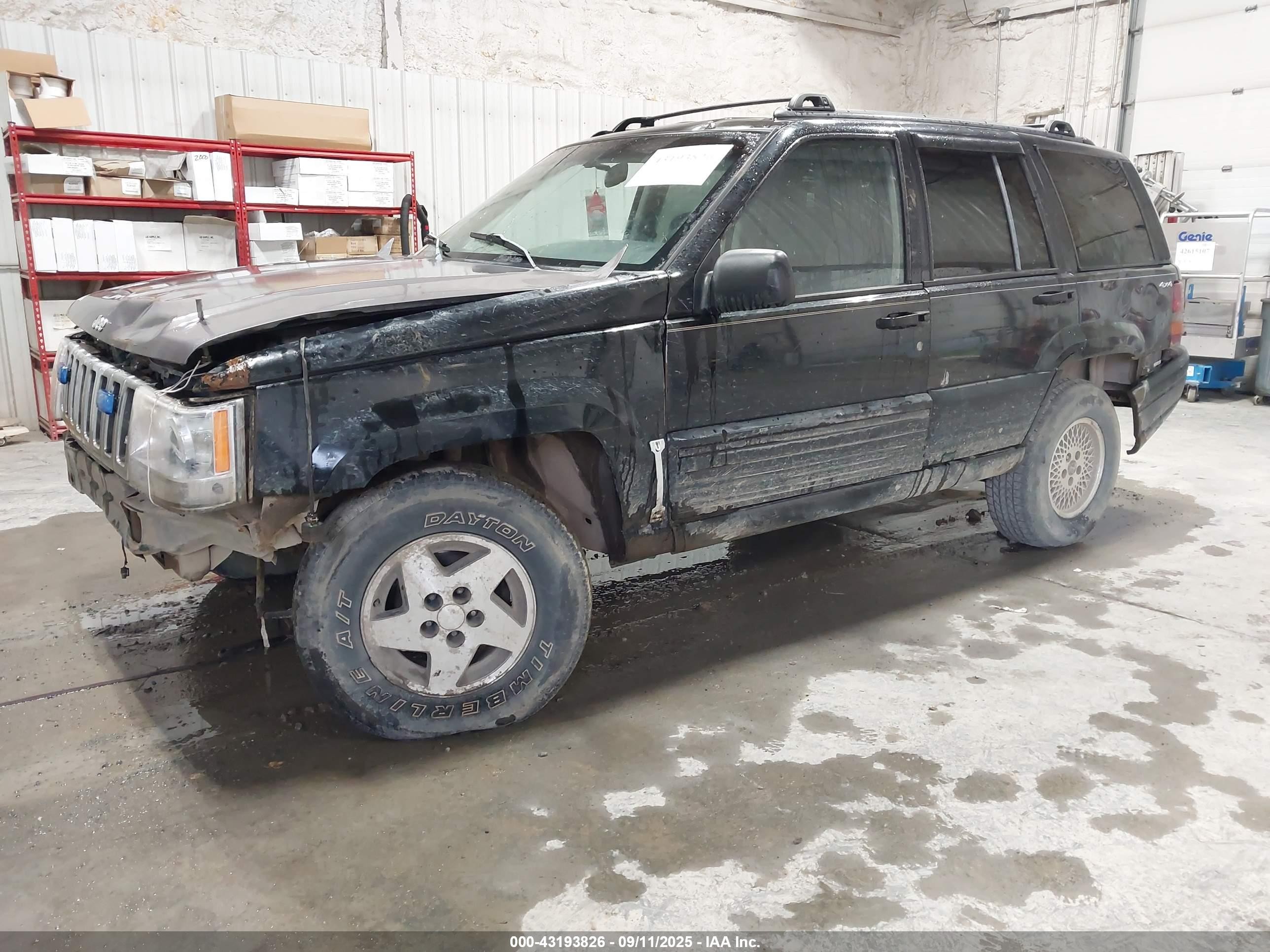 1998 Jeep Grand Cherokee Laredo Black vin: 1J4GZ58S2WC283168