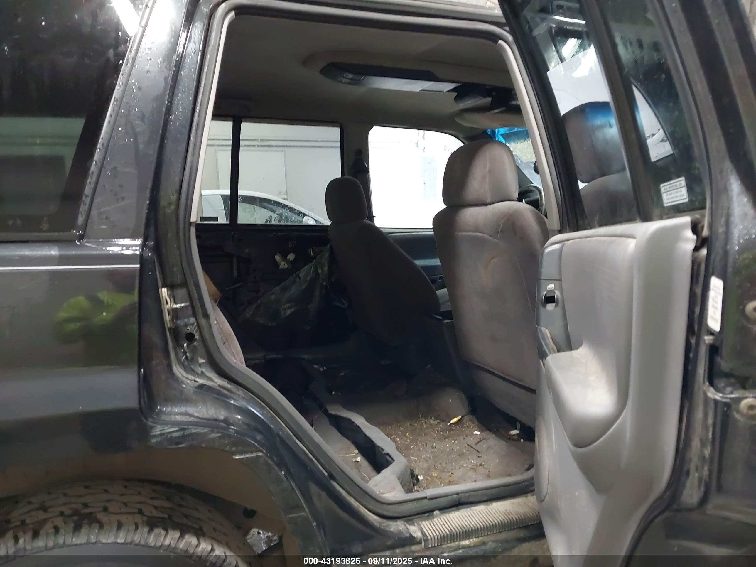 1998 Jeep Grand Cherokee Laredo Black vin: 1J4GZ58S2WC283168
