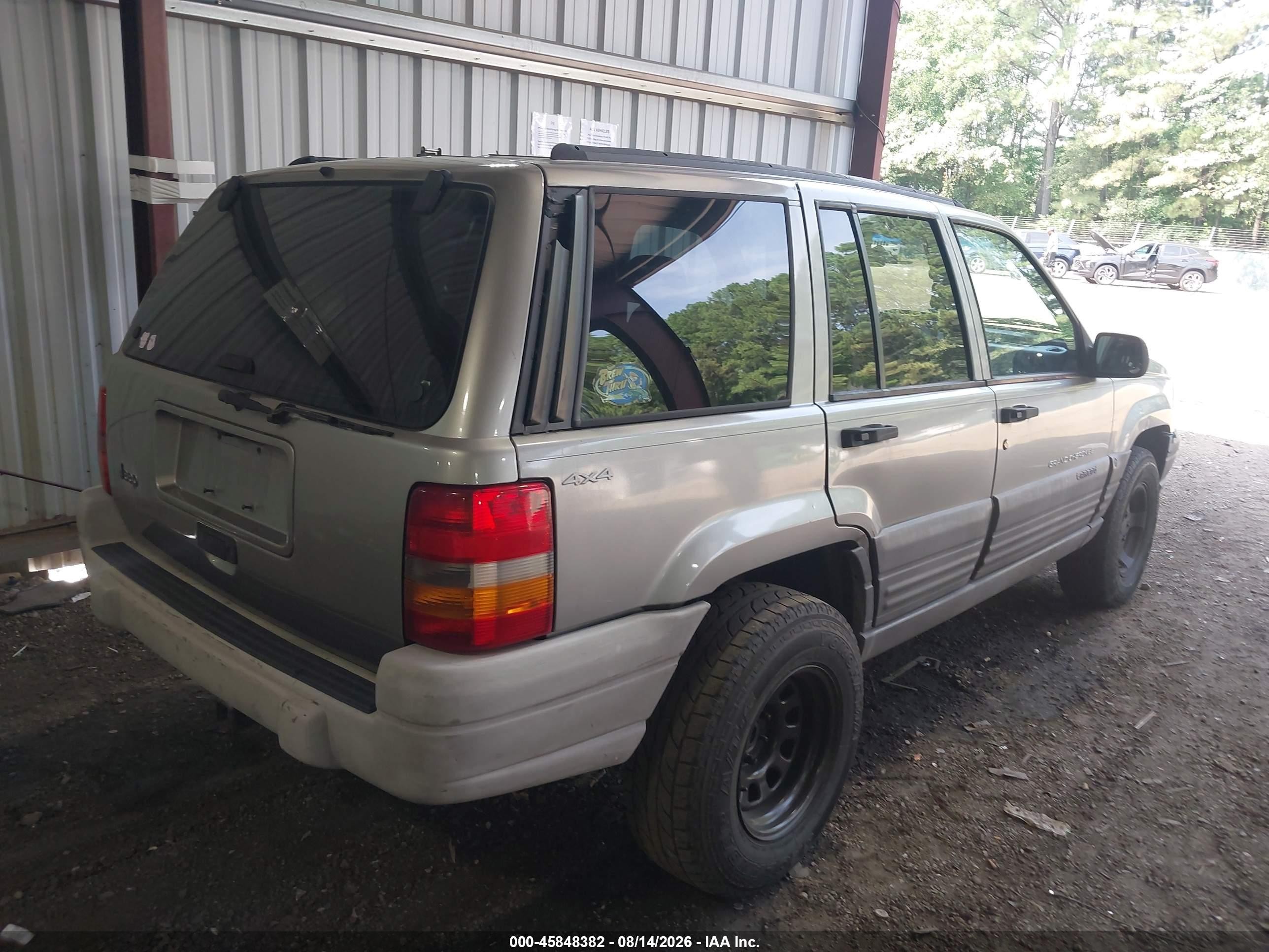 1998 Jeep Grand Cherokee Laredo Коричневый vin: 1J4GZ58S2WC324317