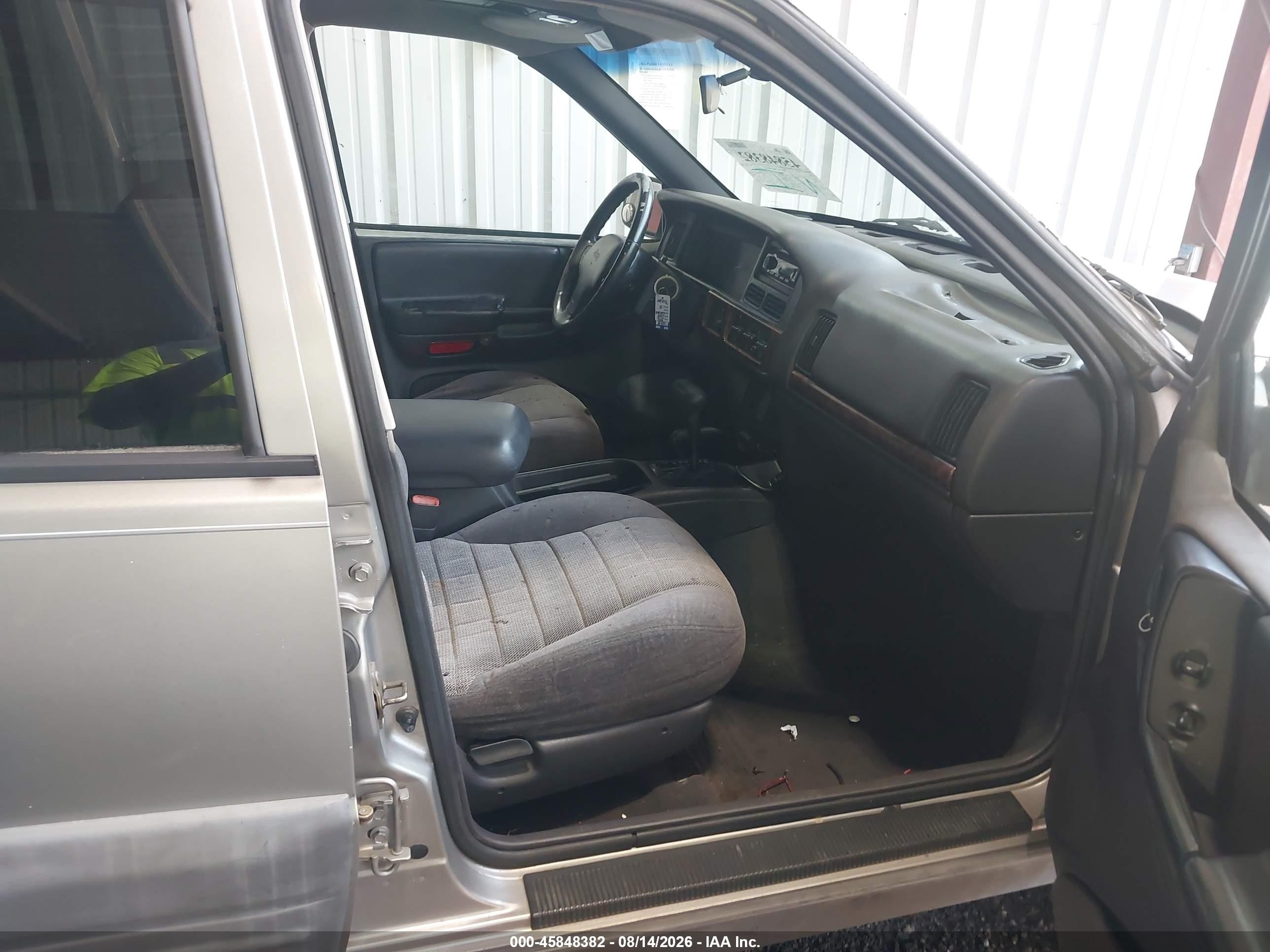 1998 Jeep Grand Cherokee Laredo Коричневый vin: 1J4GZ58S2WC324317