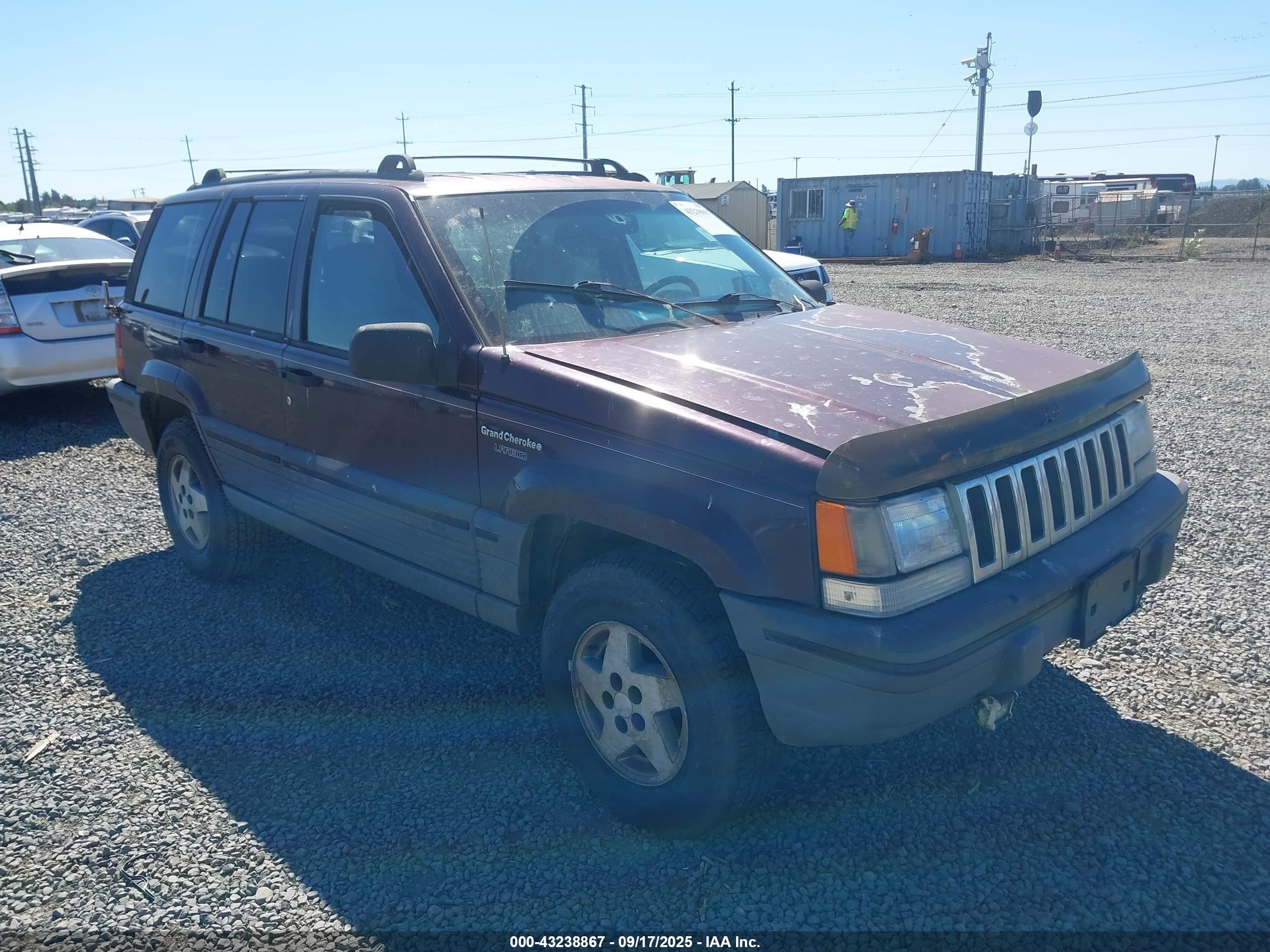 1995 Jeep Grand Cherokee Laredo Purple vin: 1J4GZ58S3SC741066