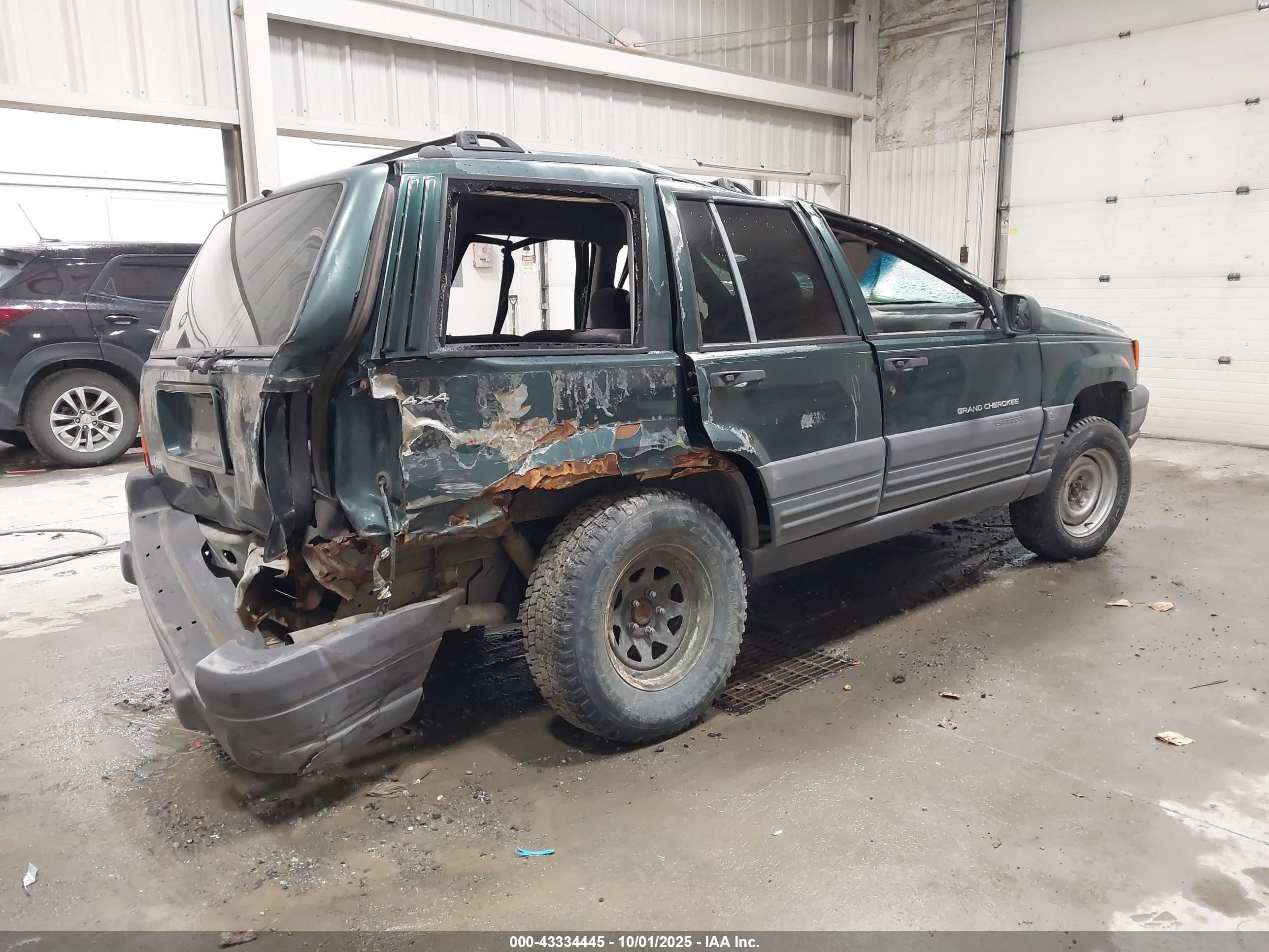 1996 Jeep Grand Cherokee Laredo Green vin: 1J4GZ58S3TC174147