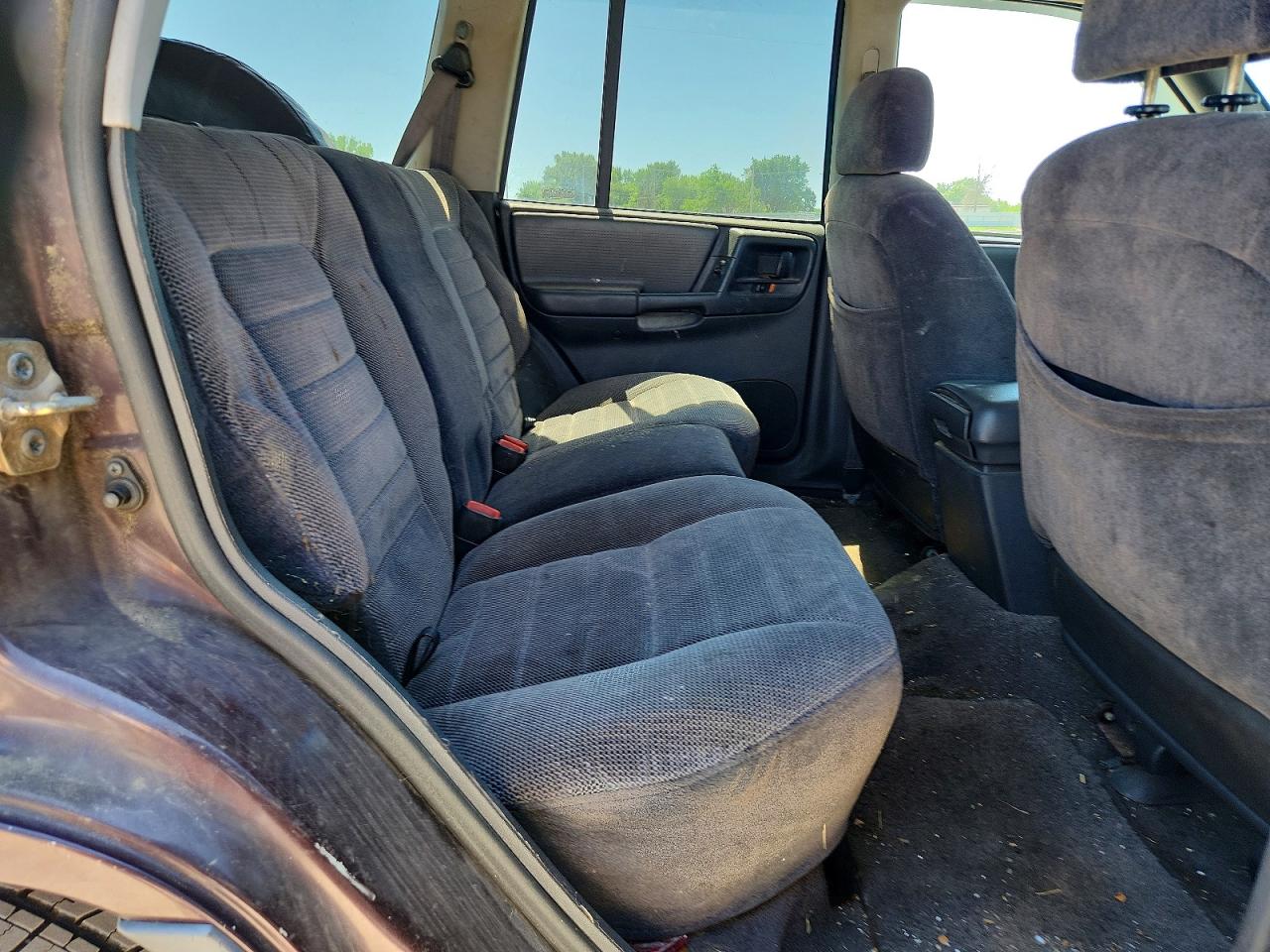 1996 Jeep Cher Se Бордовый vin: 1J4GZ58S3TC388331