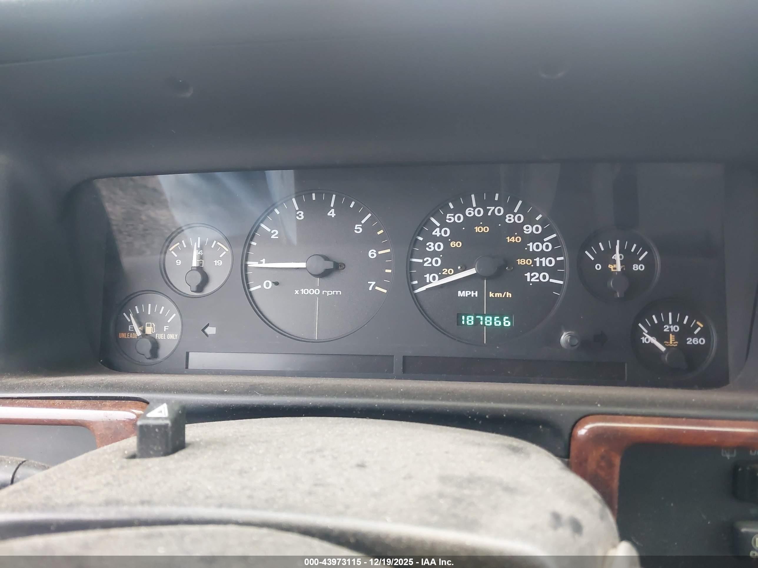 1997 Jeep Grand Cherokee Laredo/tsi Tan vin: 1J4GZ58S3VC508633
