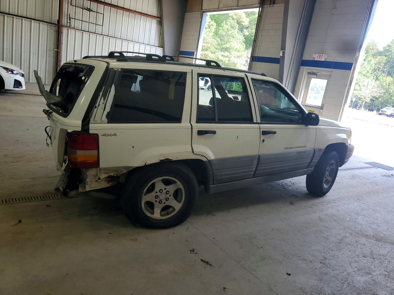 1997 Jeep Cherokee White vin: 1J4GZ58S3VC665871