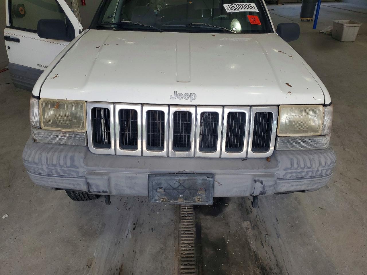 1997 Jeep Cherokee White vin: 1J4GZ58S3VC665871