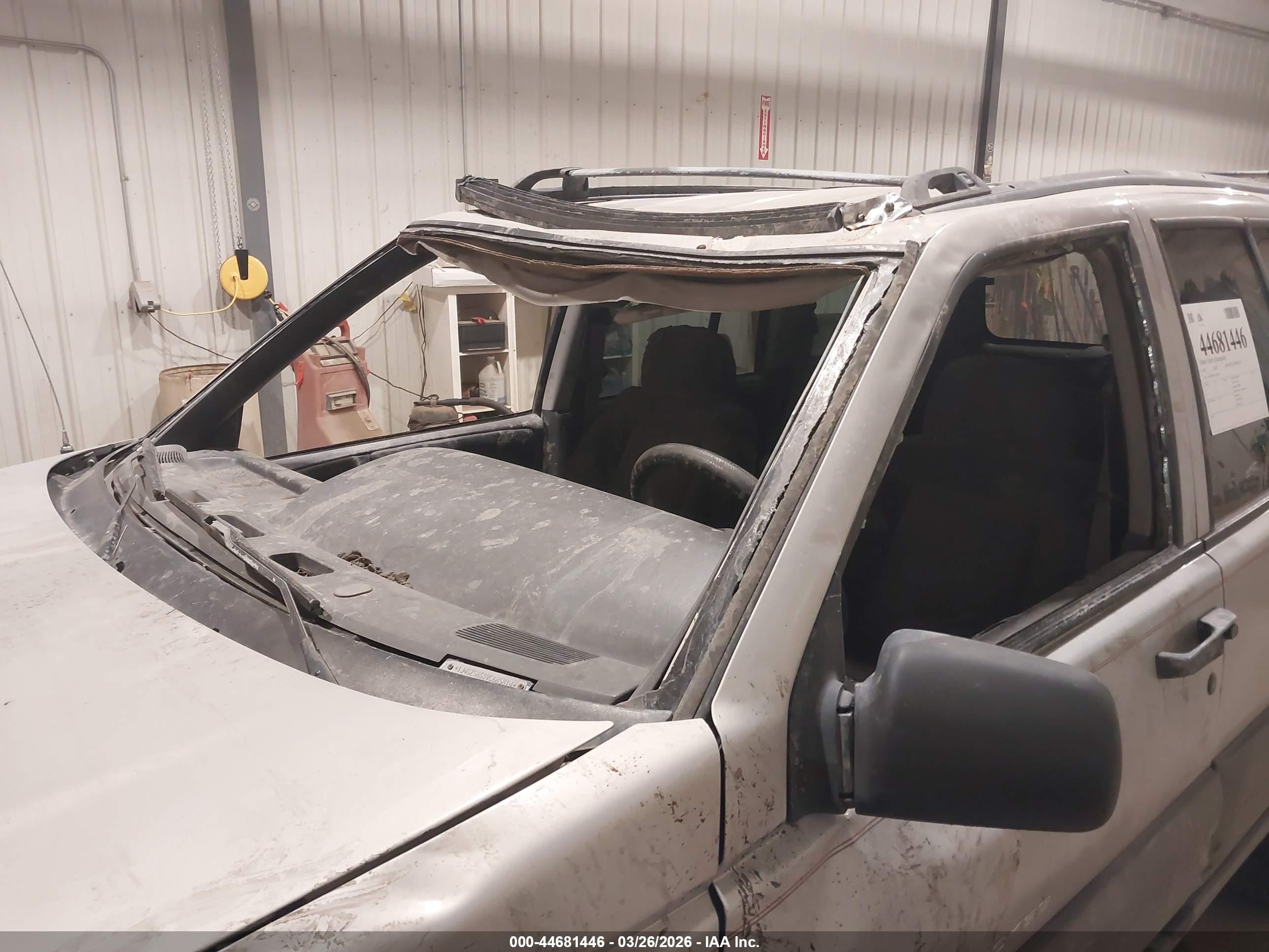 1997 Jeep Grand Cherokee Laredo/tsi Серый vin: 1J4GZ58S3VC685814