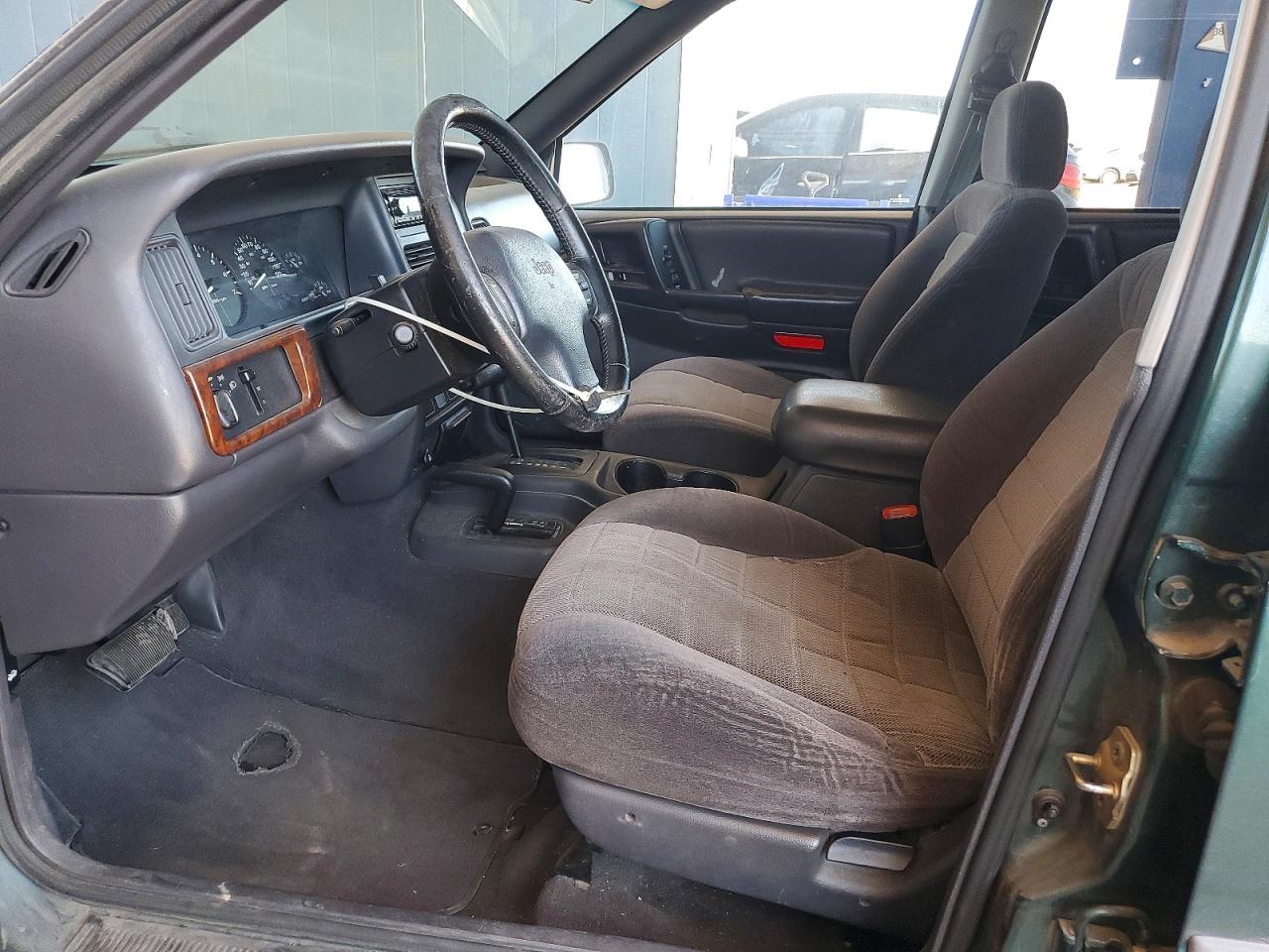 1998 Jeep Grand Cherokee Laredo Зеленый vin: 1J4GZ58S3WC284037