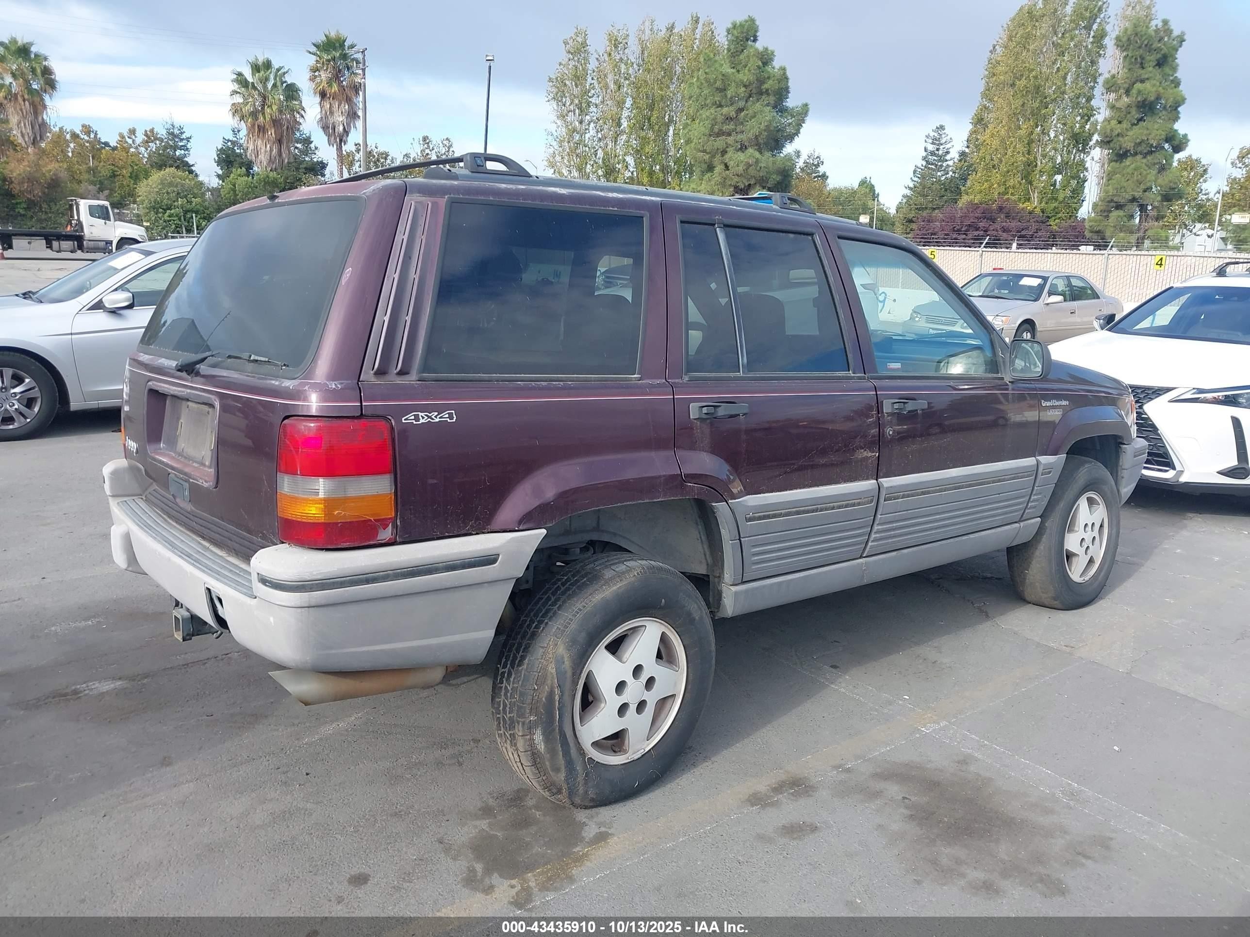 1995 Jeep Grand Cherokee Laredo Red vin: 1J4GZ58S4SC725118