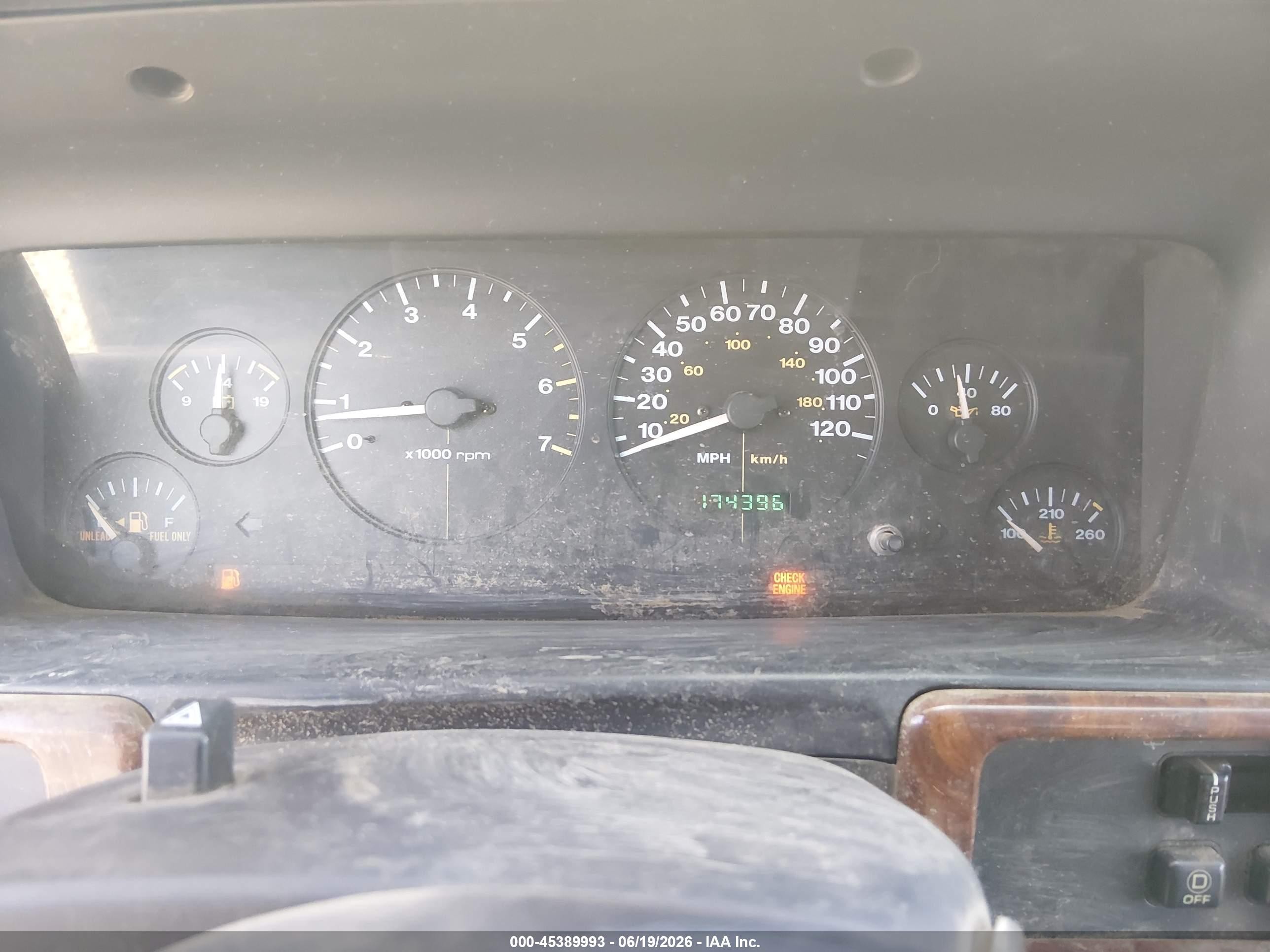 1998 Jeep Grand Cherokee Laredo Beige vin: 1J4GZ58S4WC368433