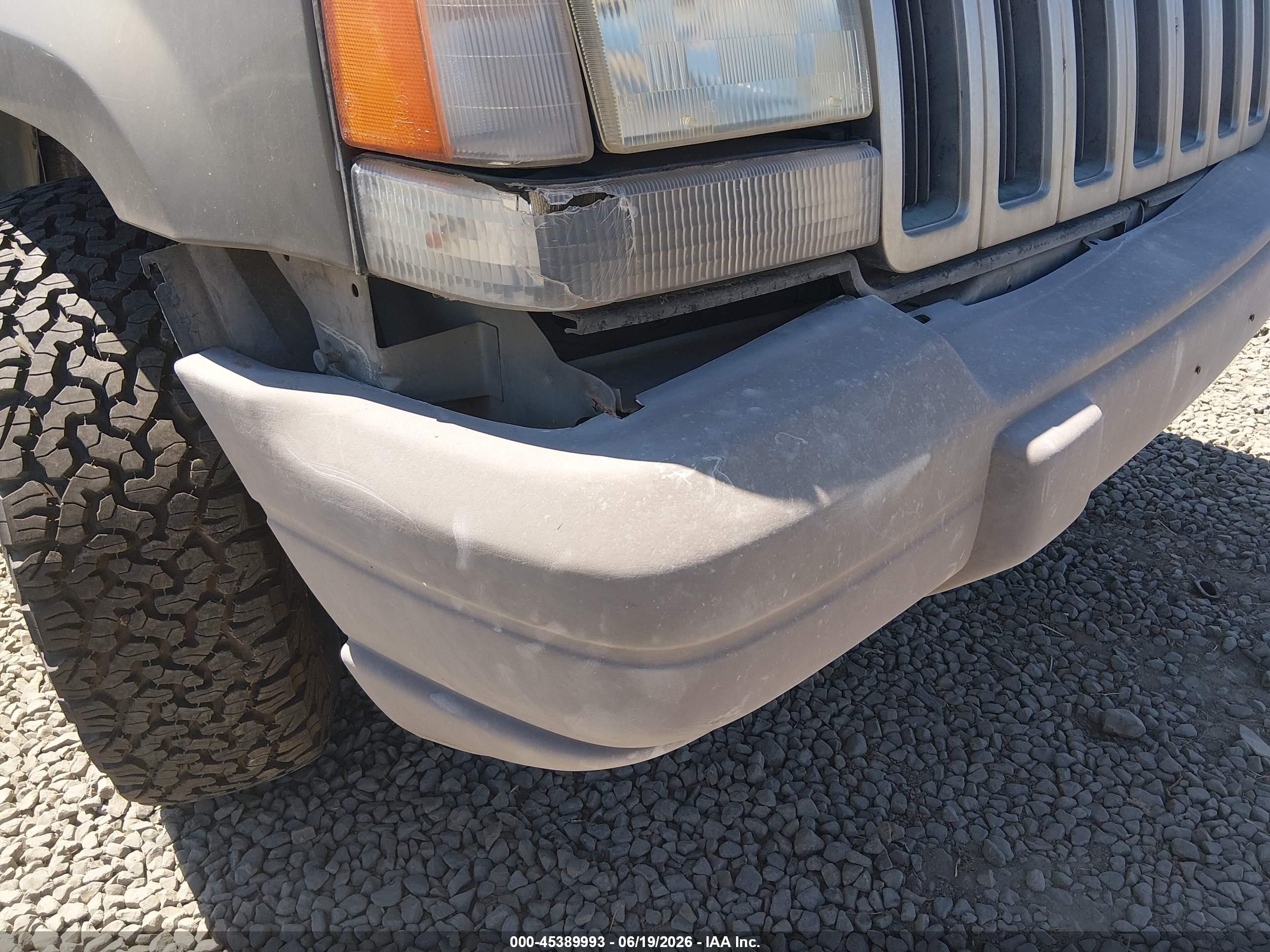 1998 Jeep Grand Cherokee Laredo Beige vin: 1J4GZ58S4WC368433