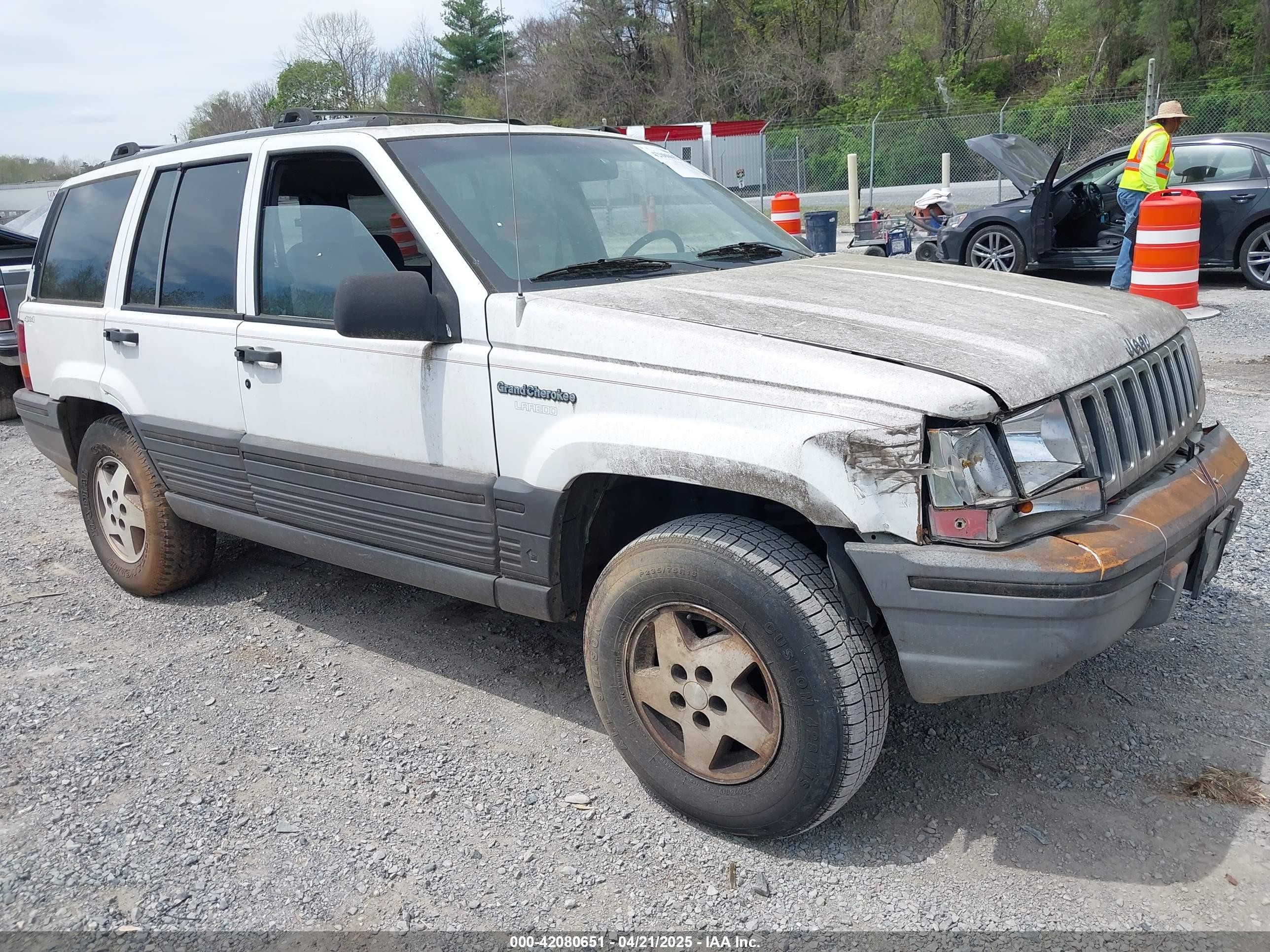 1995 Jeep Grand Cherokee Laredo White vin: 1J4GZ58S5SC570398