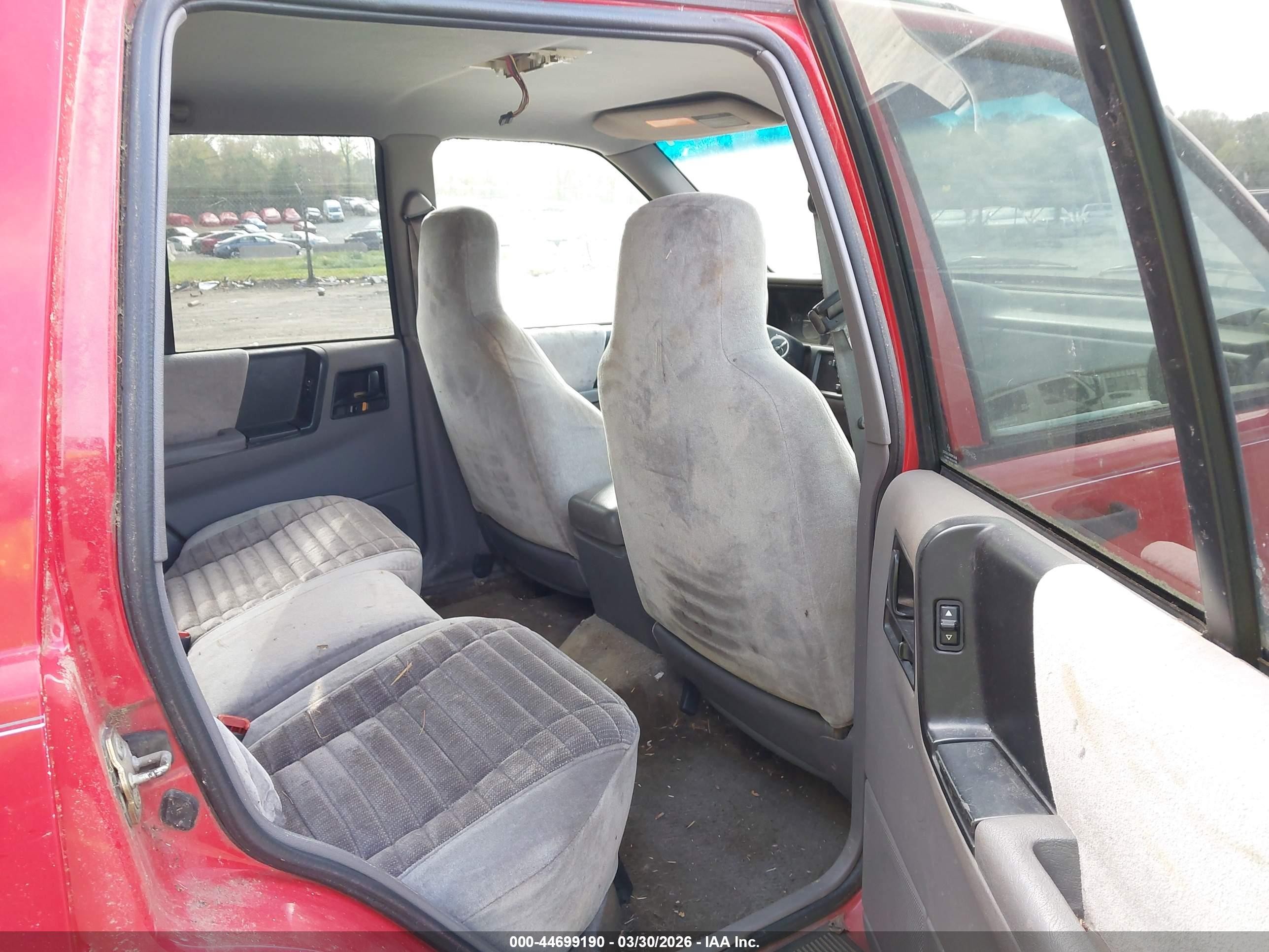 1995 Jeep Grand Cherokee Laredo Red vin: 1J4GZ58S5SC645519