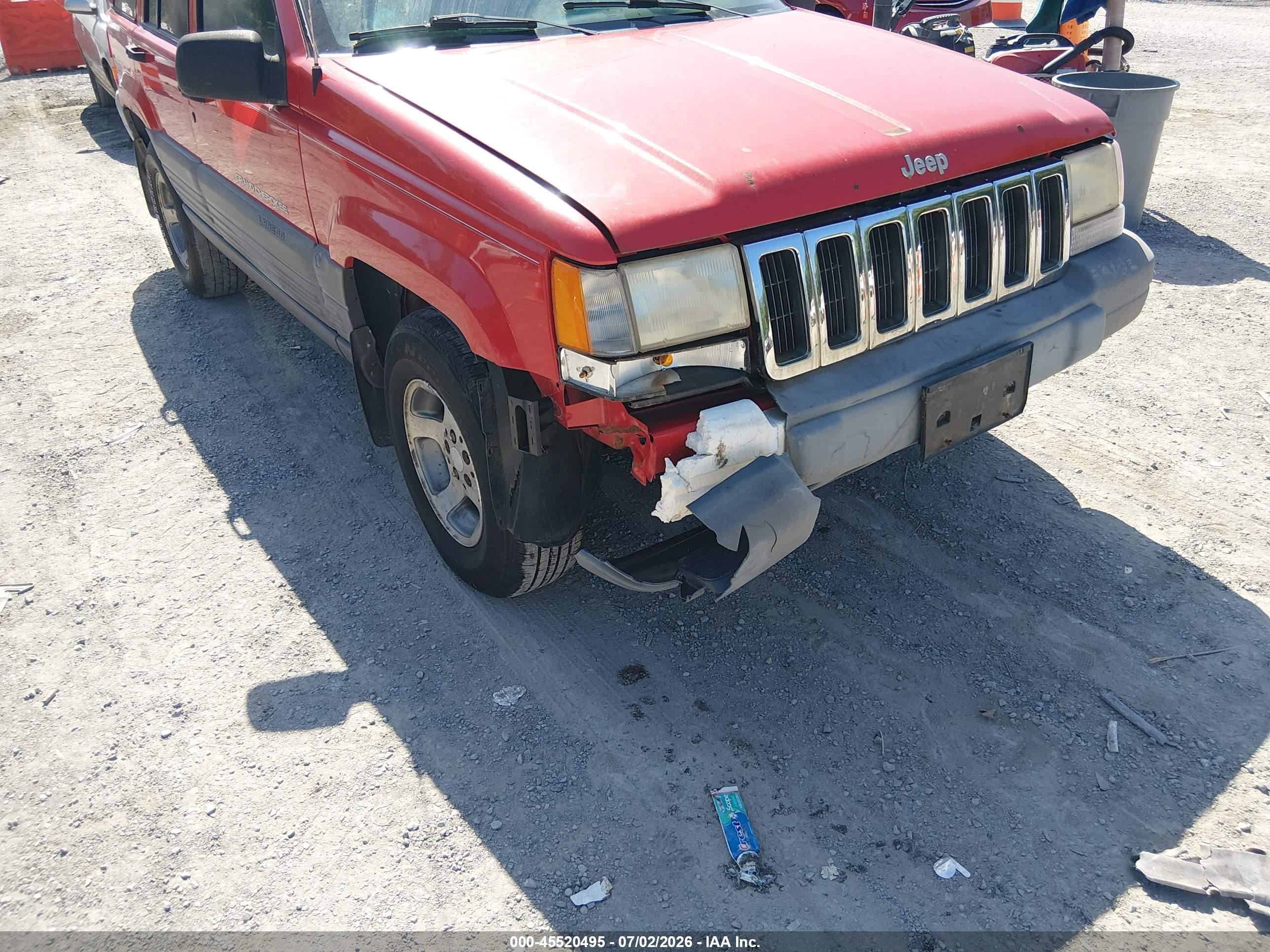 1998 Jeep Grand Cherokee Laredo Red vin: 1J4GZ58S5WC132969