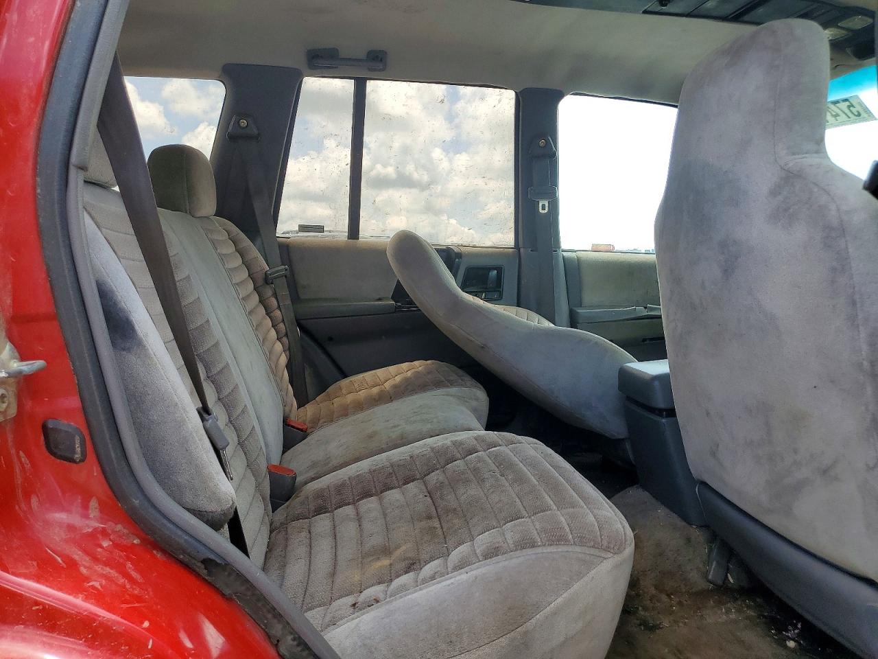 1994 Jeep Grand Cherokee Laredo Red vin: 1J4GZ58S6RC330772
