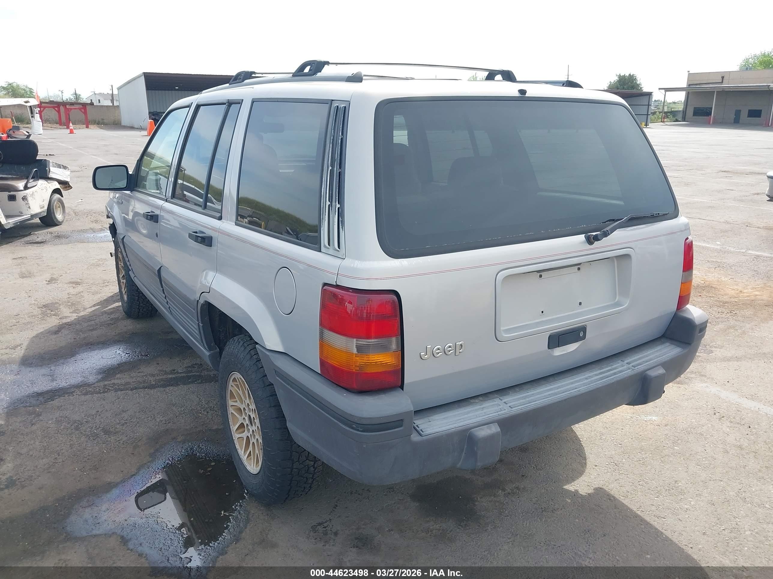 1995 Jeep Grand Cherokee Laredo Silver vin: 1J4GZ58S6SC573102