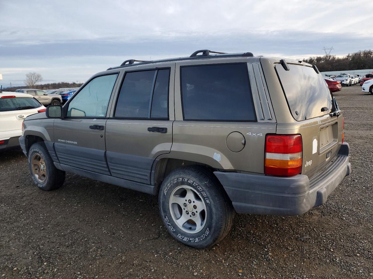 1997 Jeep Grand Cherokee Laredo Gray vin: 1J4GZ58S6VC572438