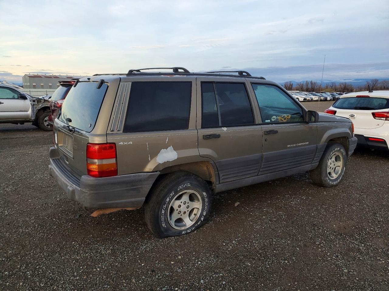 1997 Jeep Grand Cherokee Laredo Gray vin: 1J4GZ58S6VC572438