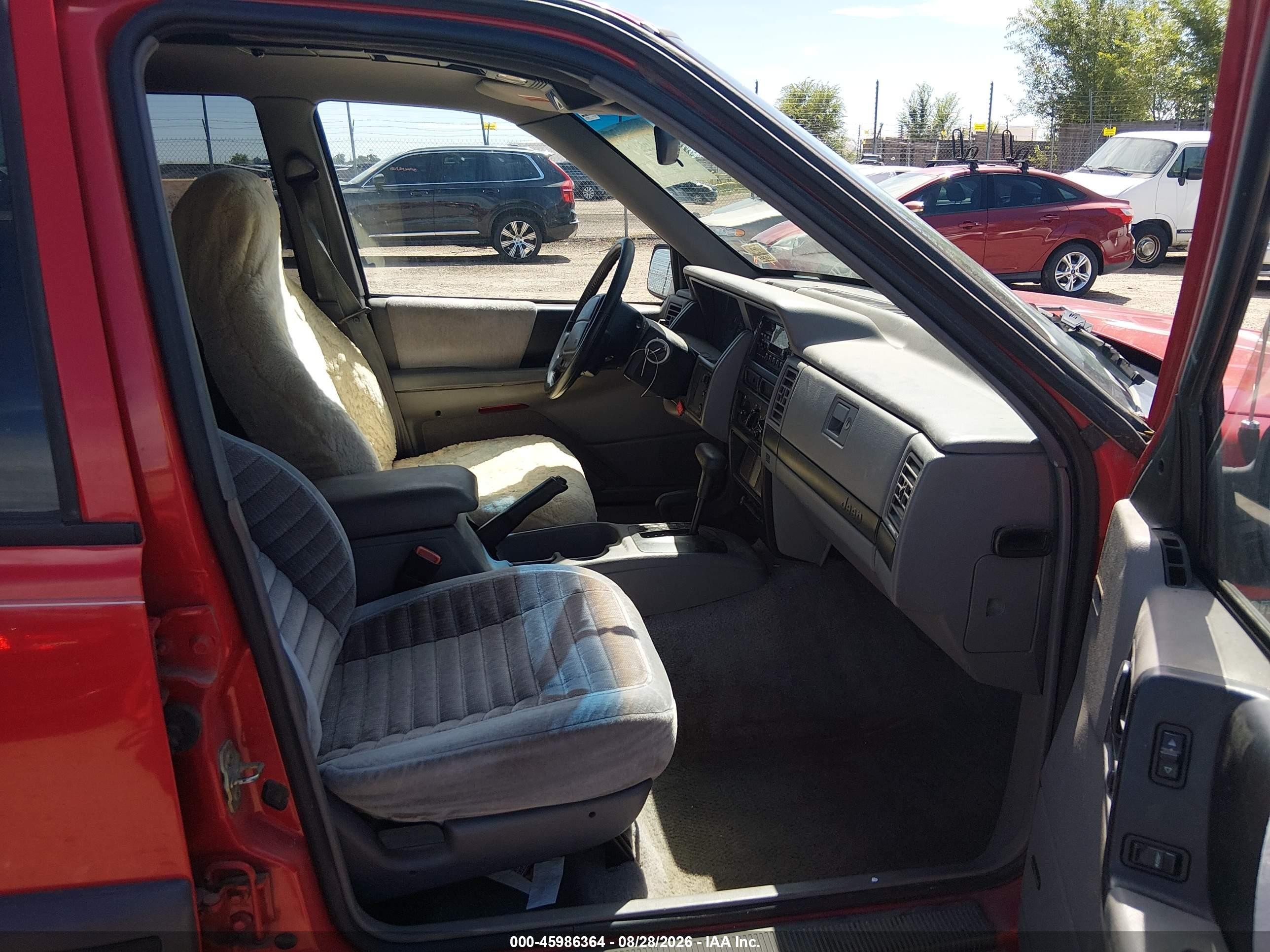 1995 Jeep Grand Cherokee Laredo Red vin: 1J4GZ58S7SC681213