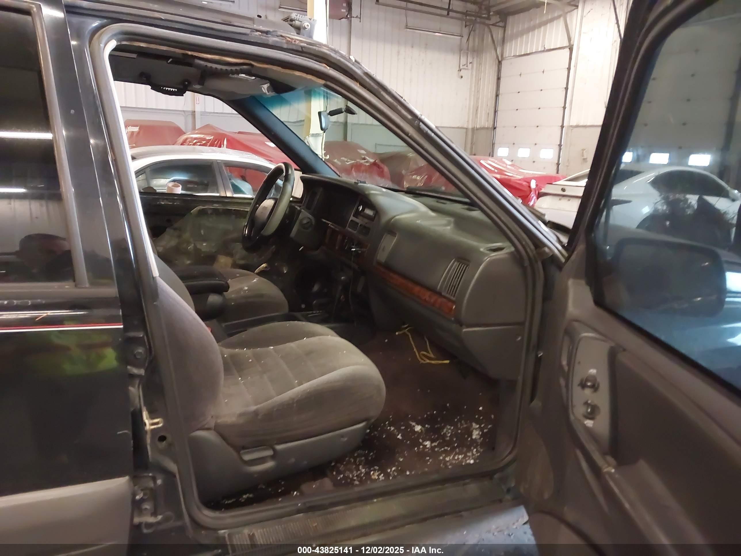 1996 Jeep Grand Cherokee Laredo Черный vin: 1J4GZ58S7TC194255