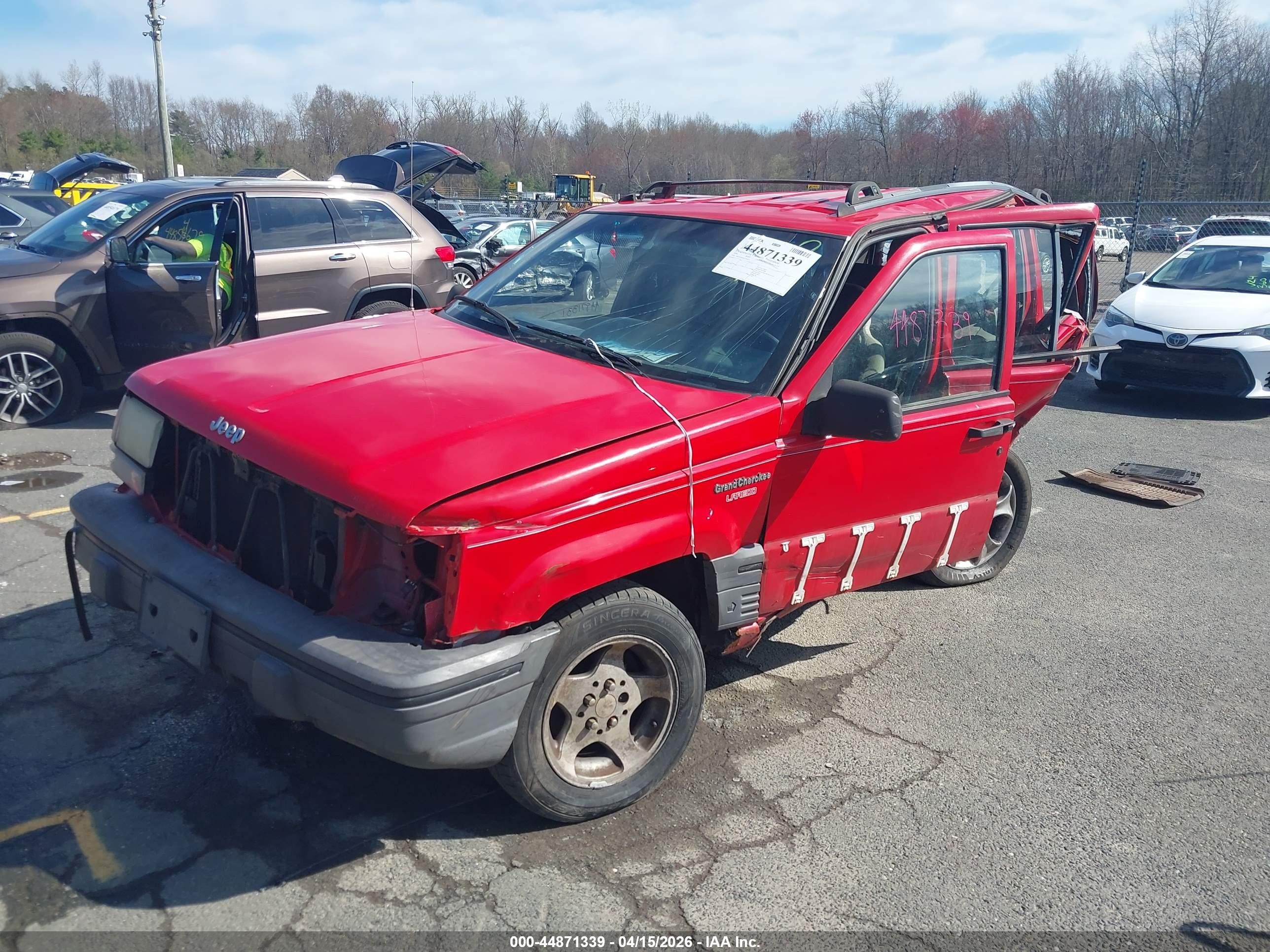 1995 Jeep Grand Cherokee Laredo Красный vin: 1J4GZ58S8SC774614