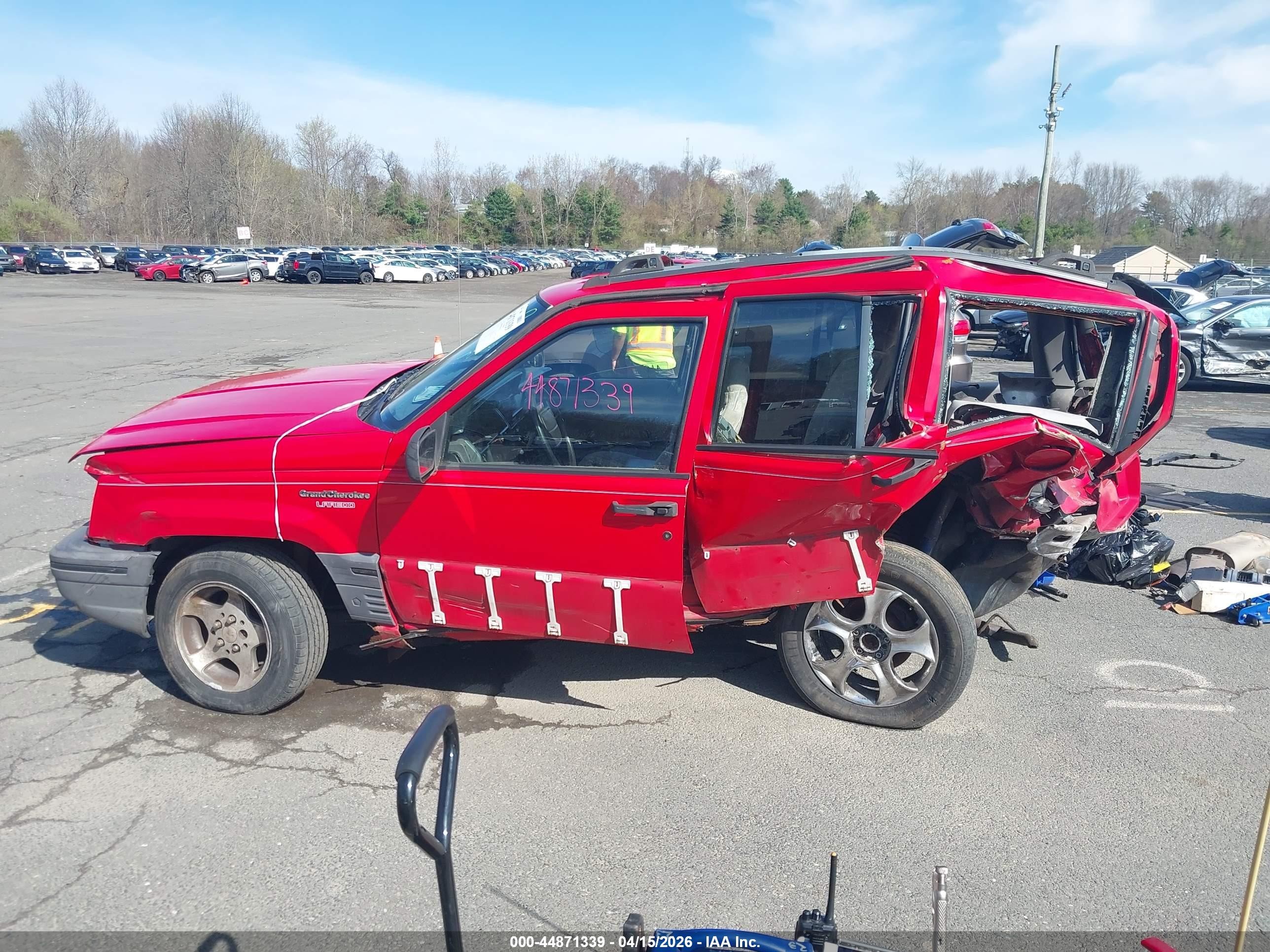 1995 Jeep Grand Cherokee Laredo Красный vin: 1J4GZ58S8SC774614