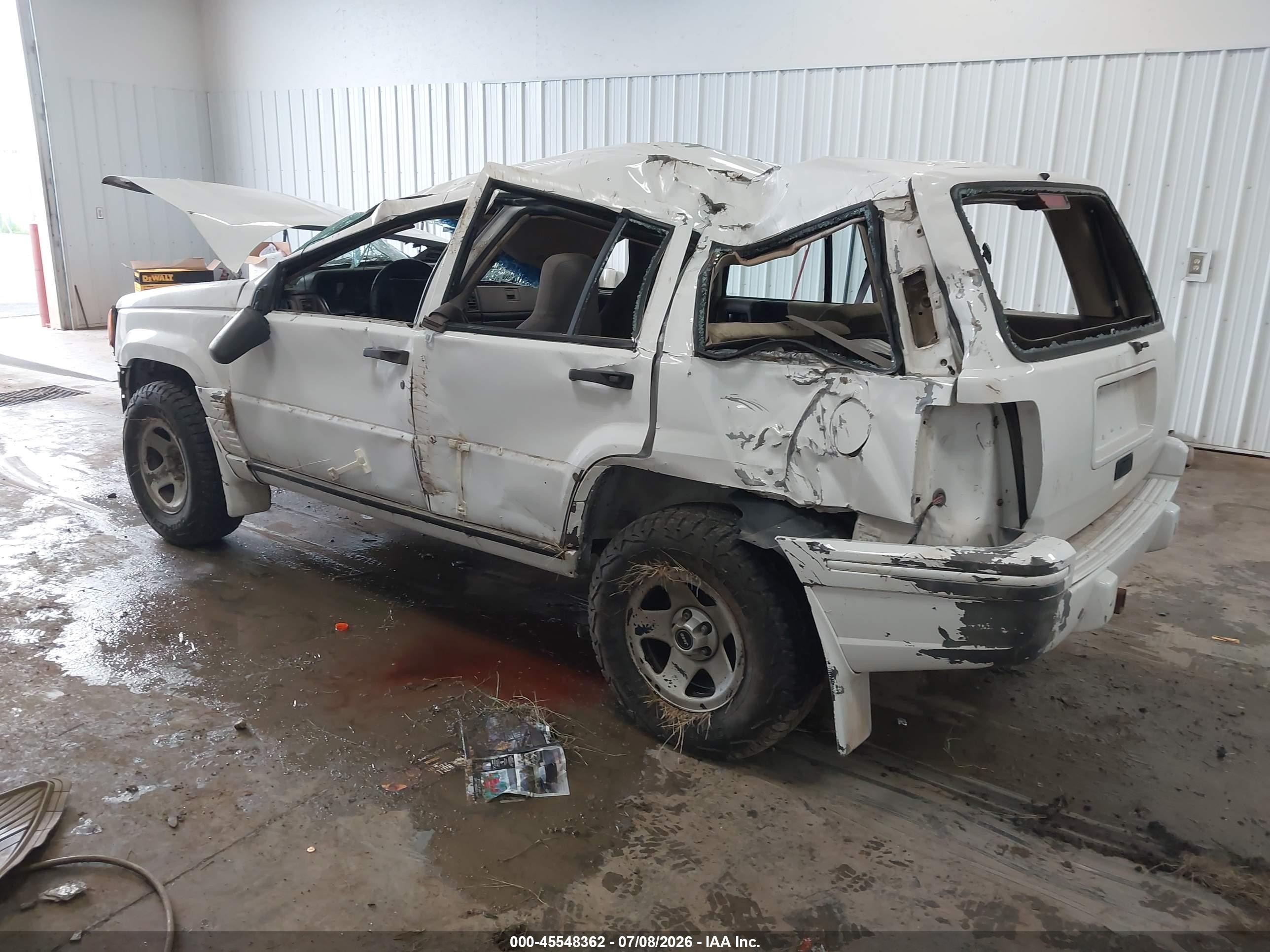 1993 Jeep Grand Cherokee Laredo White vin: 1J4GZ58S9PC513693
