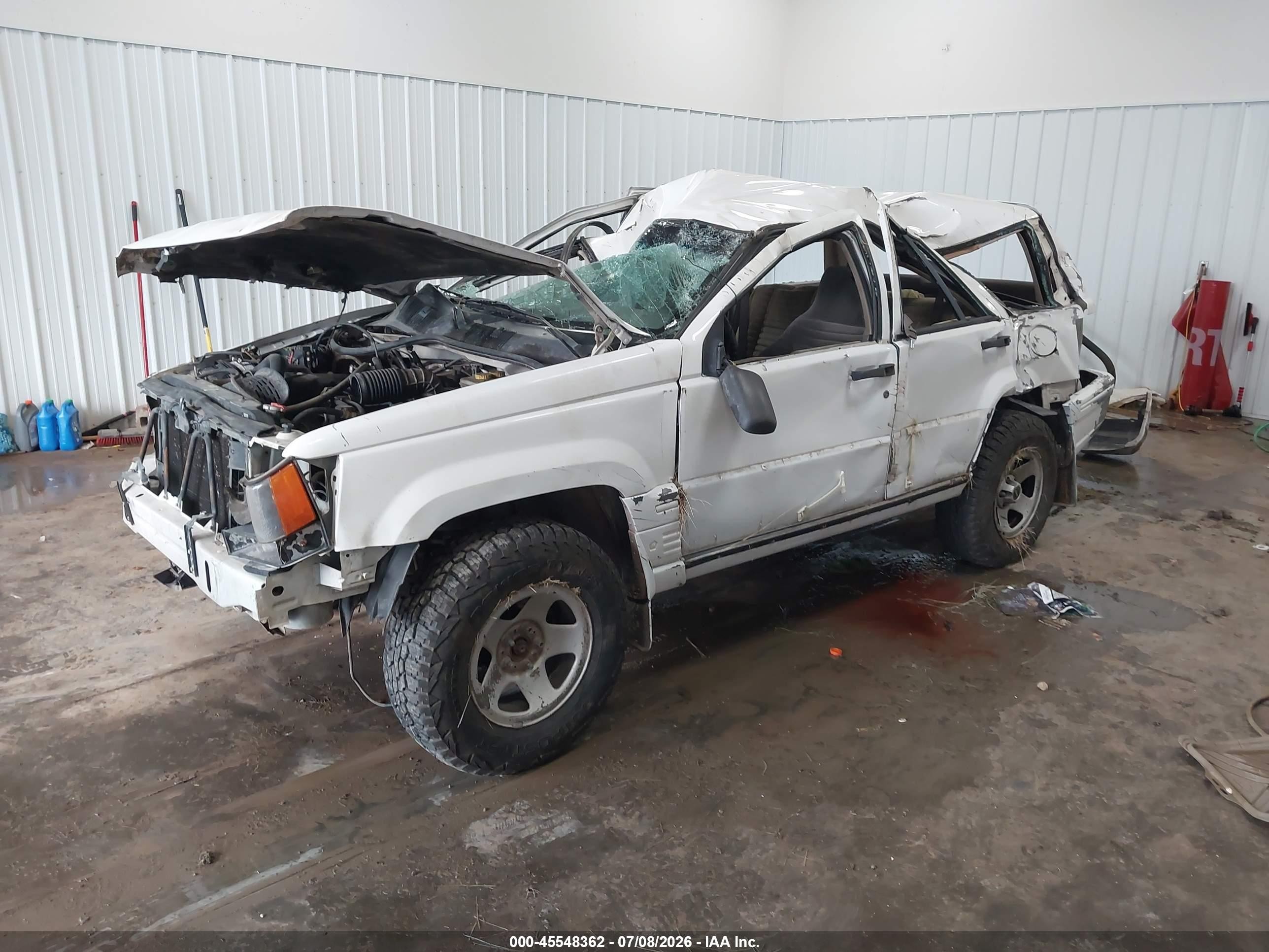 1993 Jeep Grand Cherokee Laredo White vin: 1J4GZ58S9PC513693
