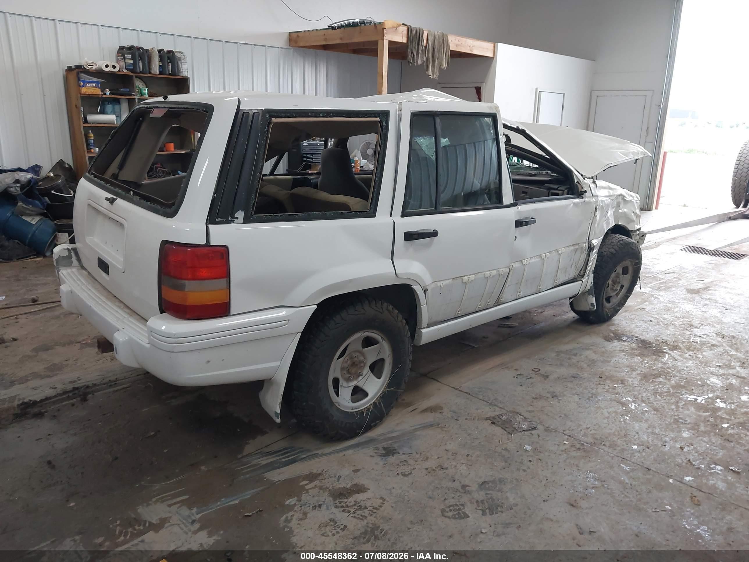 1993 Jeep Grand Cherokee Laredo White vin: 1J4GZ58S9PC513693