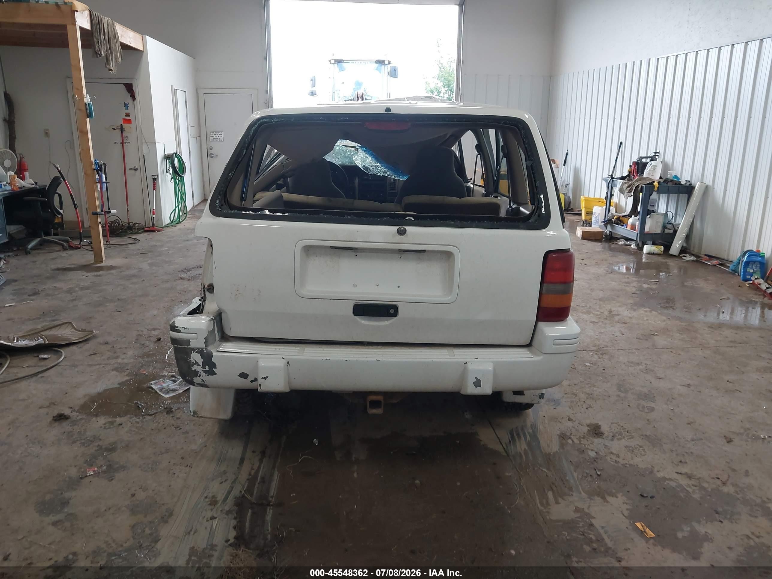 1993 Jeep Grand Cherokee Laredo White vin: 1J4GZ58S9PC513693
