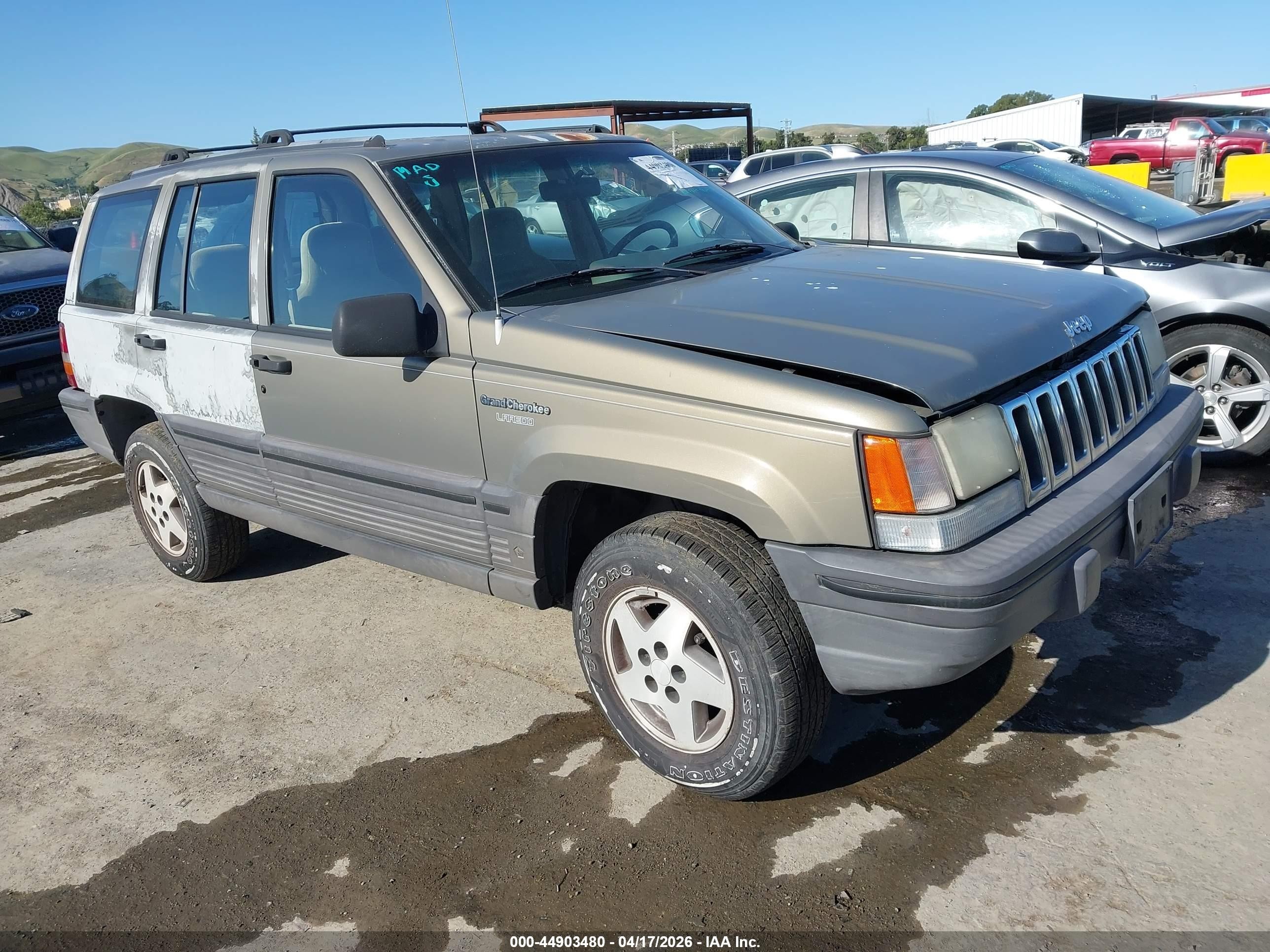 1995 Jeep Grand Cherokee Laredo Gray vin: 1J4GZ58S9SC707052